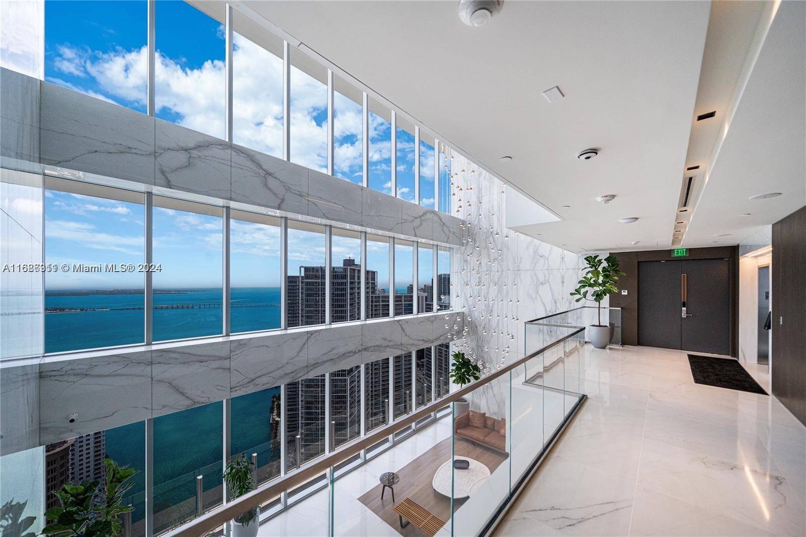 Miami, FL 33131,300 Biscayne Blvd #2605