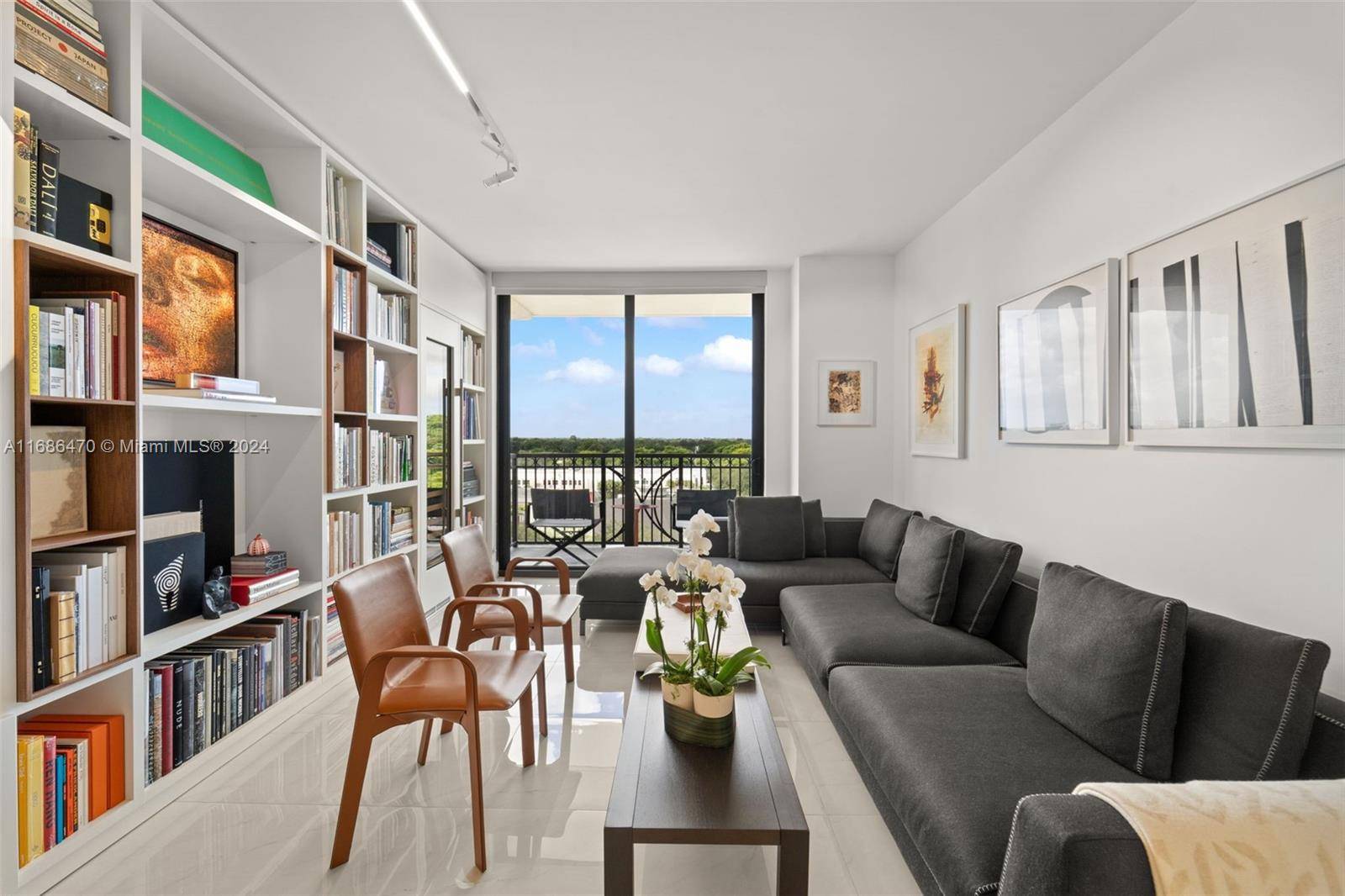 Coral Gables, FL 33146,301 Altara Ave #619