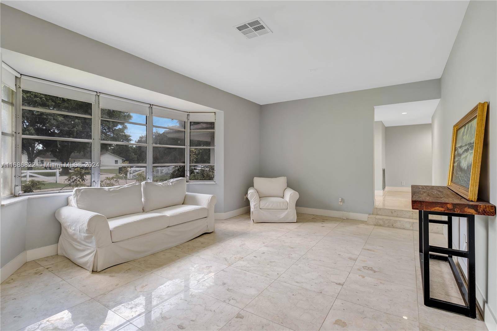 Davie, FL 33324,10850 SW 25th St