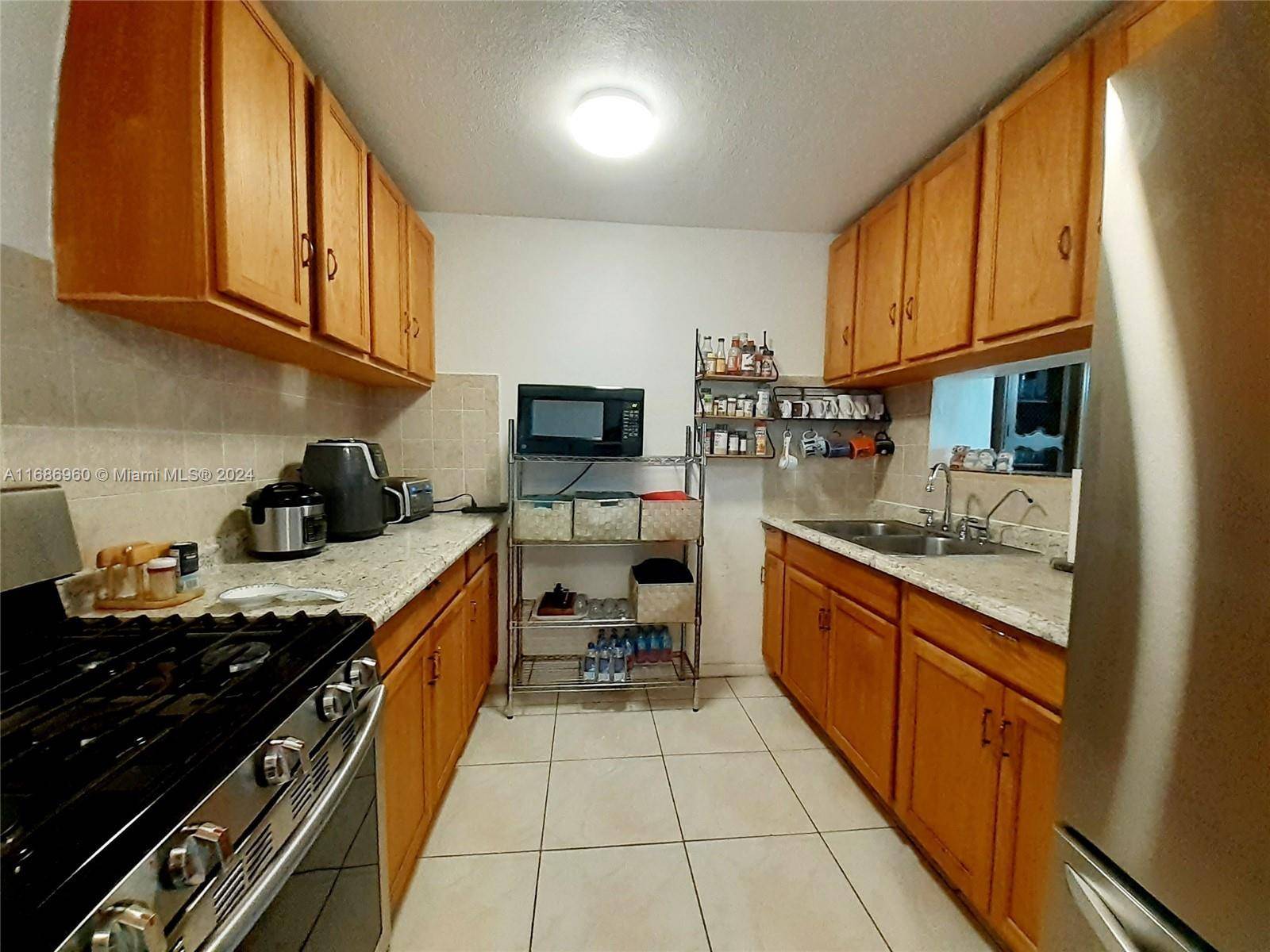 Dania Beach, FL 33314,4863 SW 44th Ter