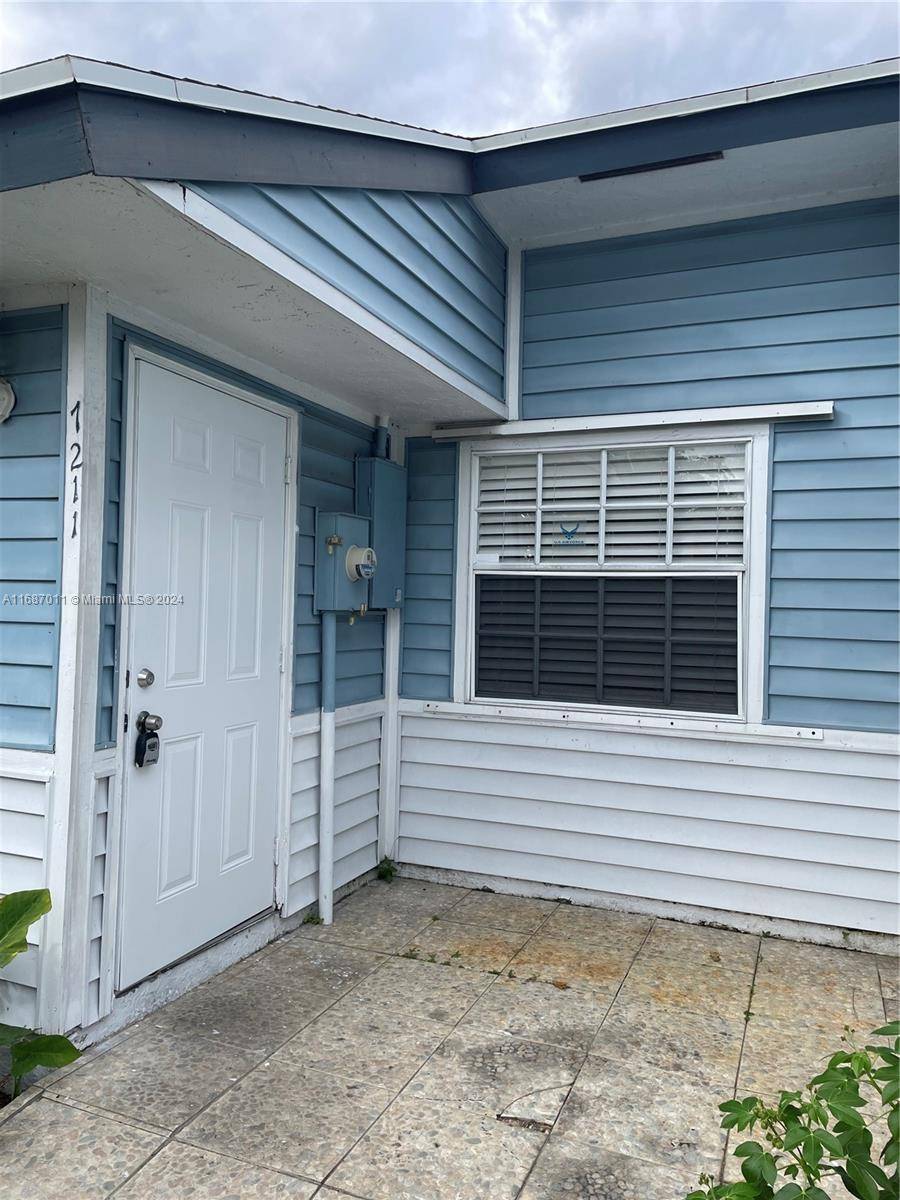 North Lauderdale, FL 33068,7211 Tam Oshanter Blvd
