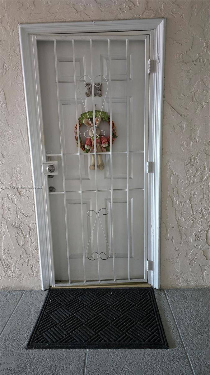 Hialeah, FL 33012,6190 W 19th Ave #309