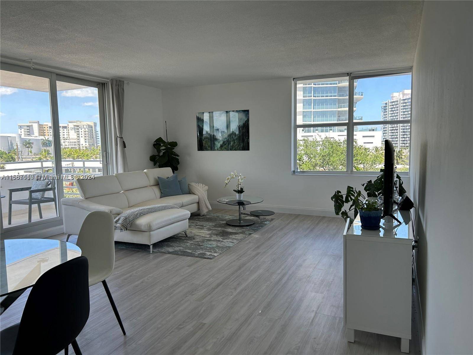 Fort Lauderdale, FL 33304,888 Intracoastal Dr #4E