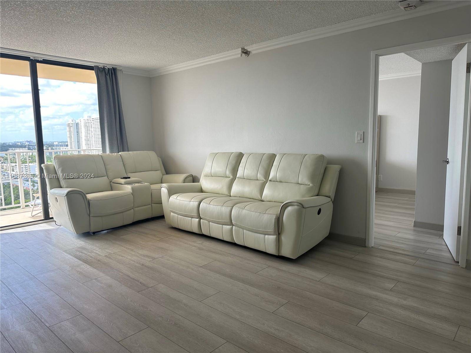 Sunny Isles Beach, FL 33160,290 174th St #2005