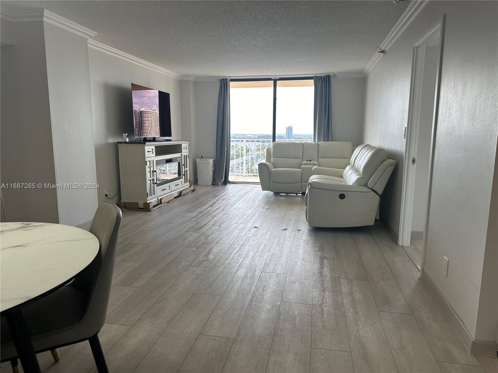 Sunny Isles Beach, FL 33160,290 174th St #2005