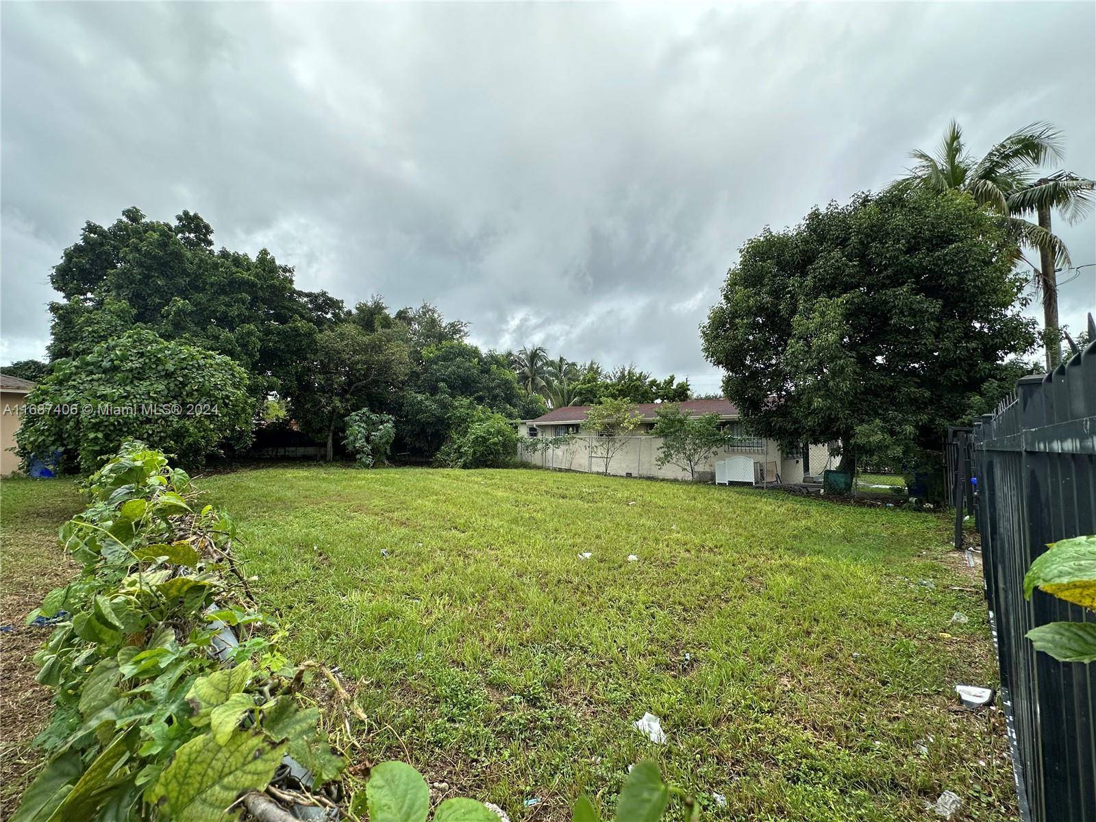 Miami, FL 33150,7733 NW 2nd Ct