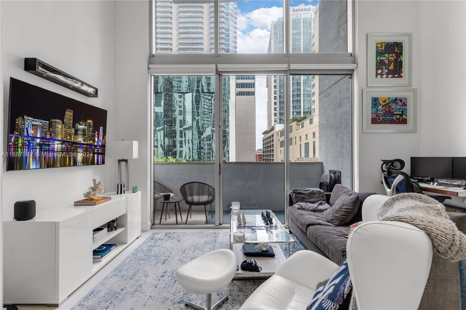 Miami, FL 33131,1060 Brickell Ave #409