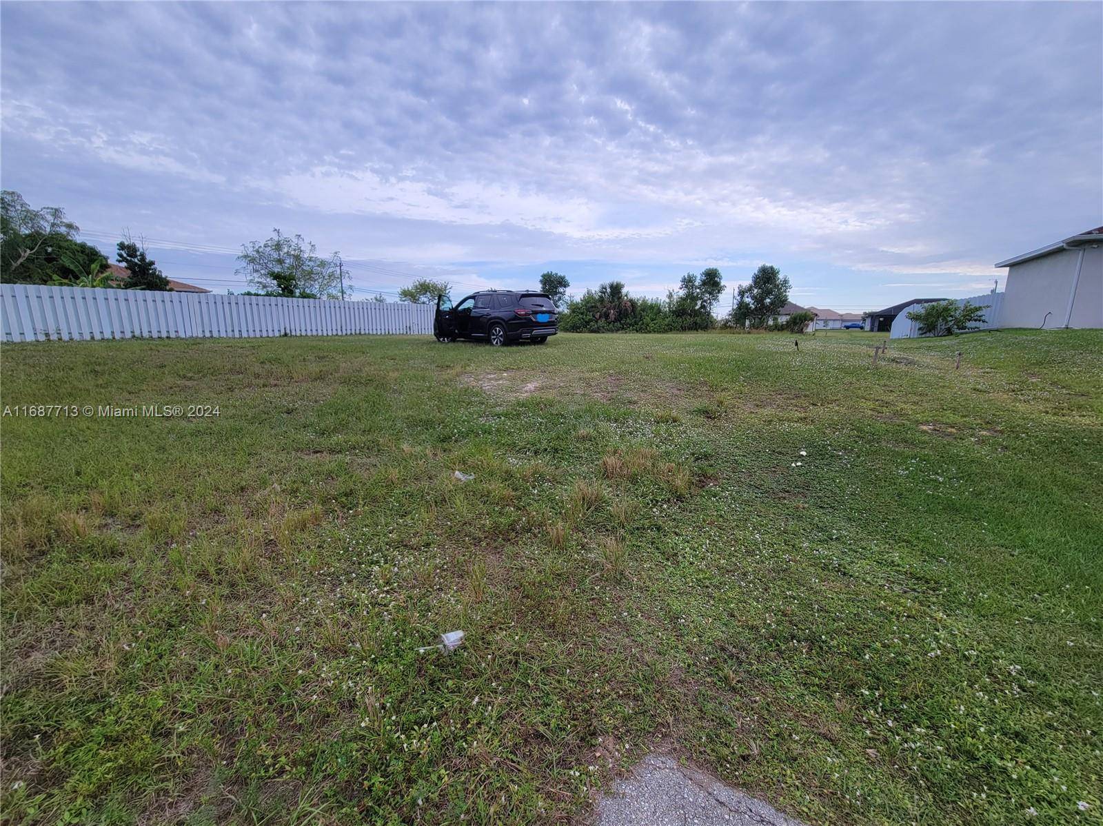 Cape Coral, FL 33909,722 NE 12th Street