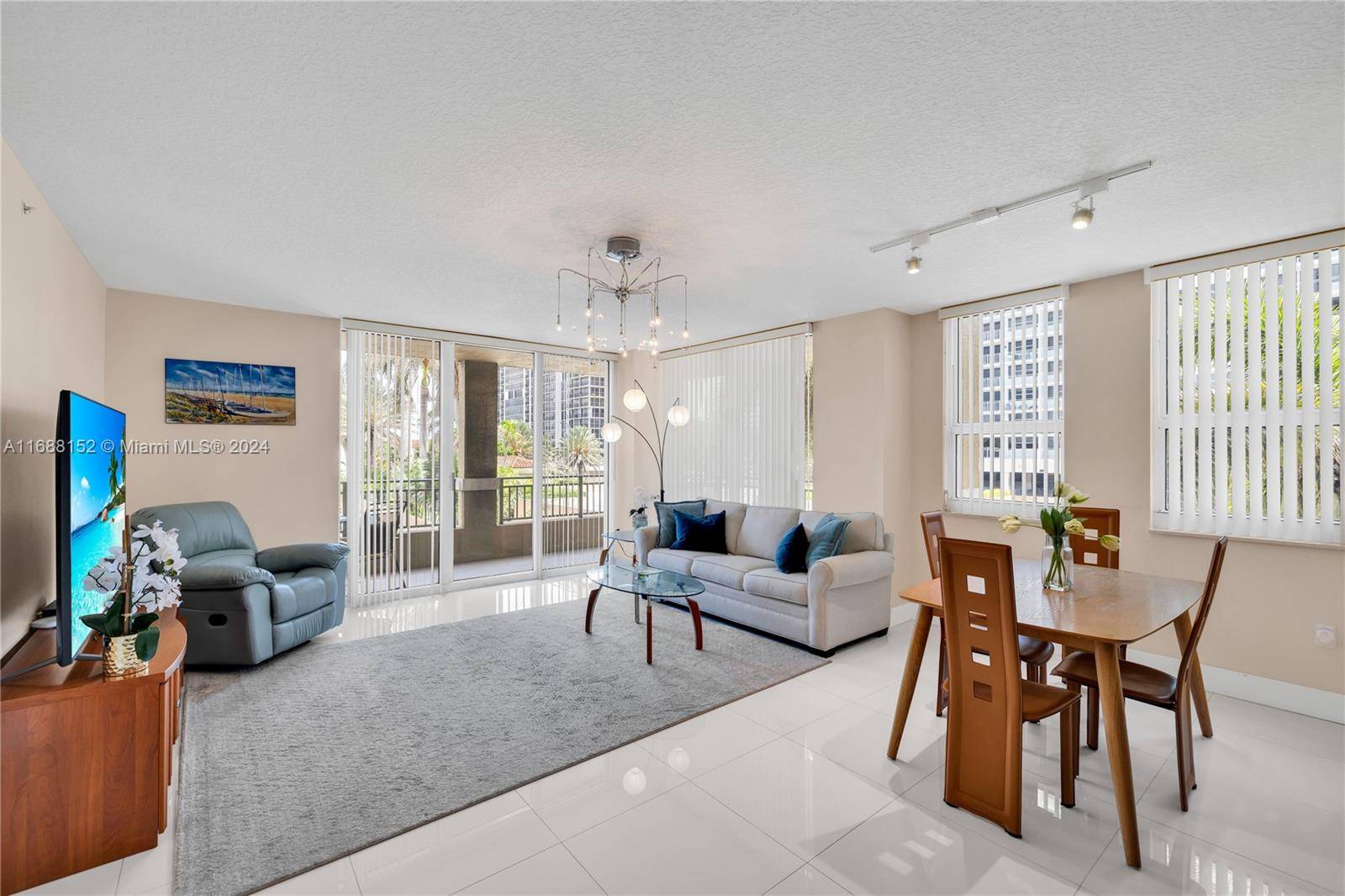 Hallandale Beach, FL 33009,2080 S Ocean Dr #202 (Available Febr 17)