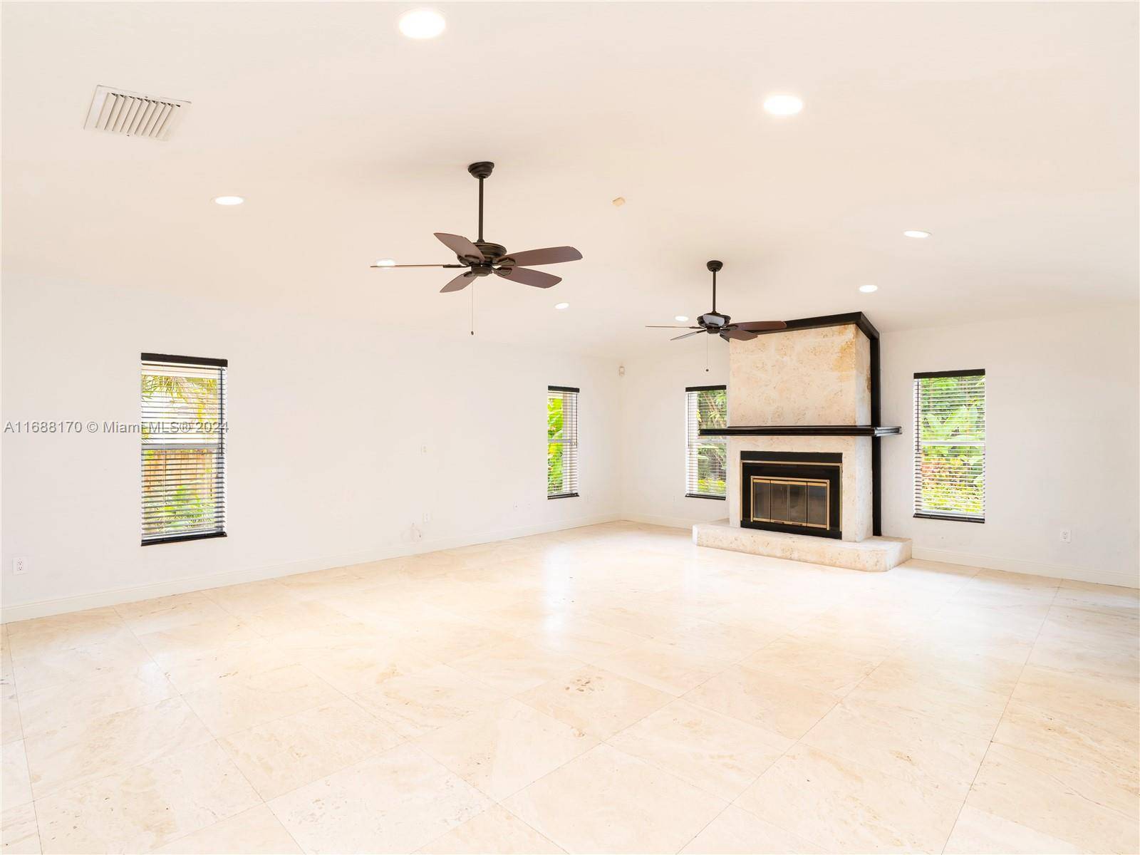 Miami, FL 33176,14060 SW 104th Ave