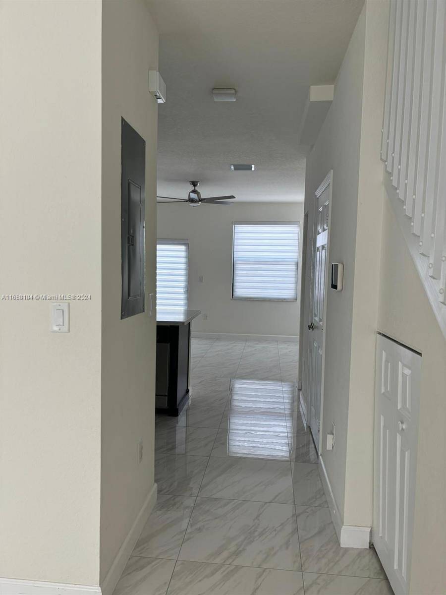 Hialeah, FL 33018,3337 W 105th Ter #3337