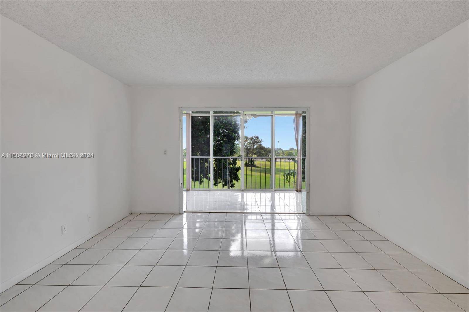 Margate, FL 33063,7817 Golf Cir Dr #304