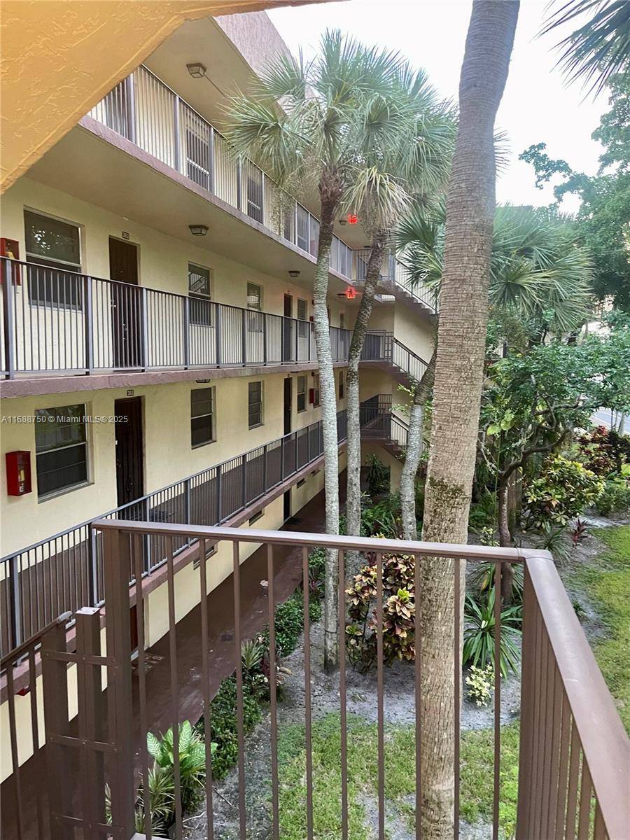 Lauderdale Lakes, FL 33319,3161 NW 47th Ter #301