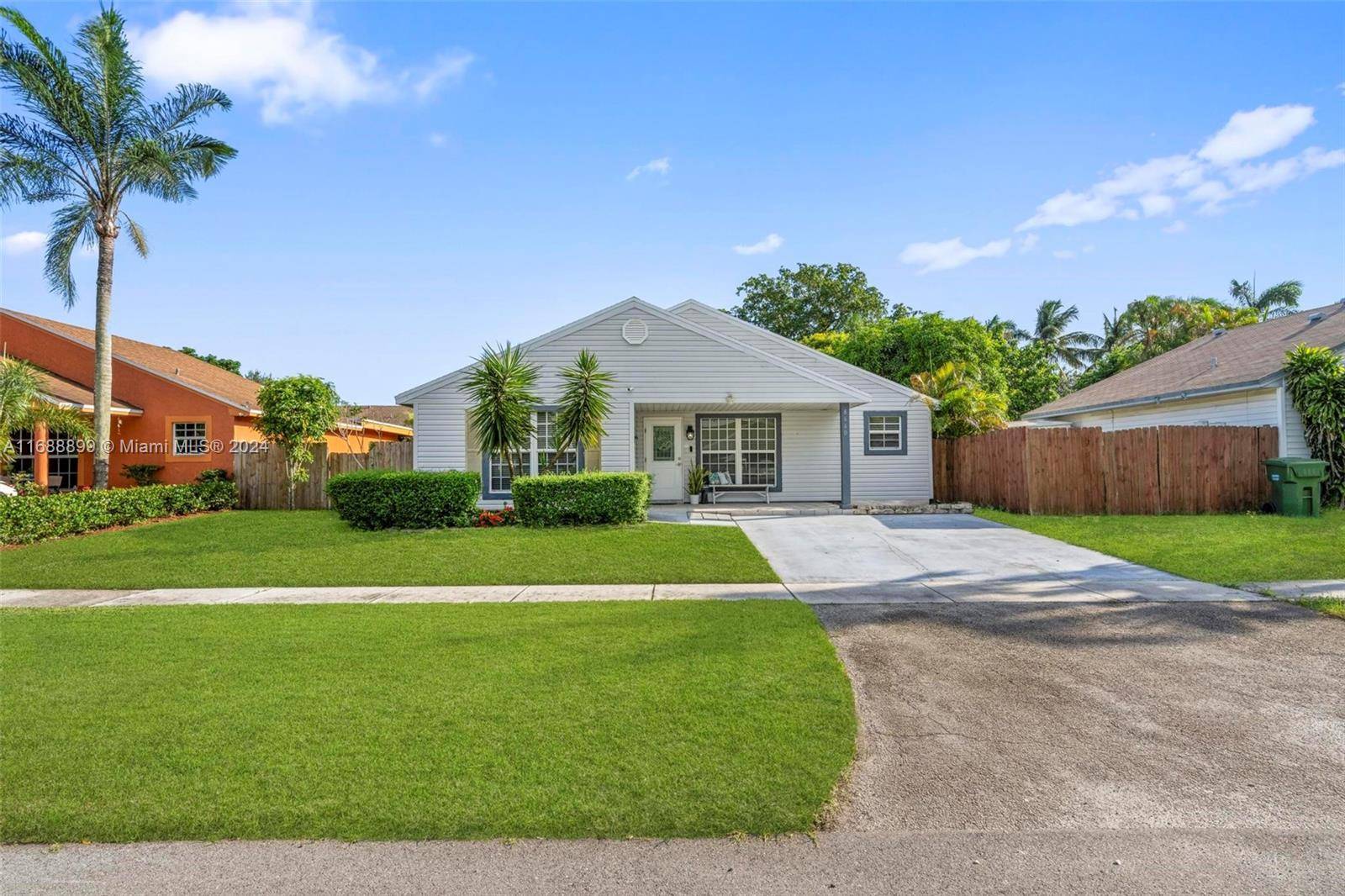 Pembroke Pines, FL 33025,8660 SW 16th St