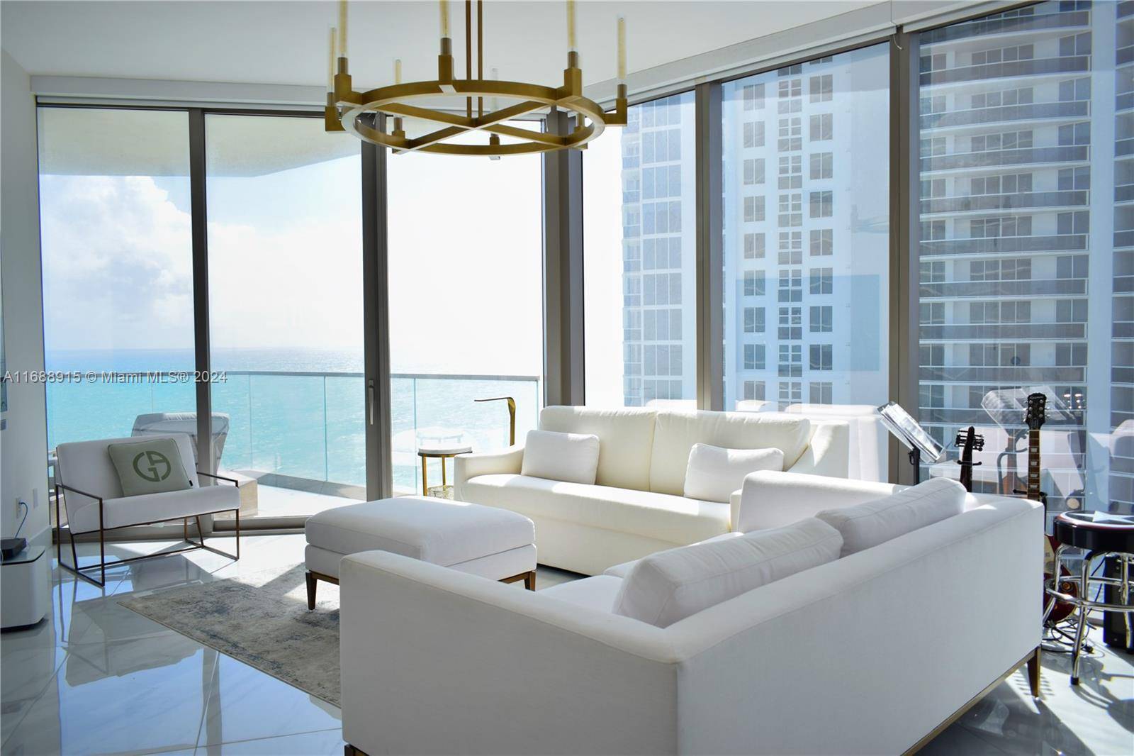 Sunny Isles Beach, FL 33160,18975 Collins Ave #1804