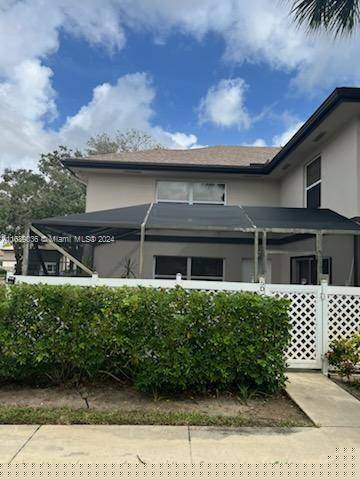 Royal Palm Beach, FL 33411,5 Amherst Ct #D