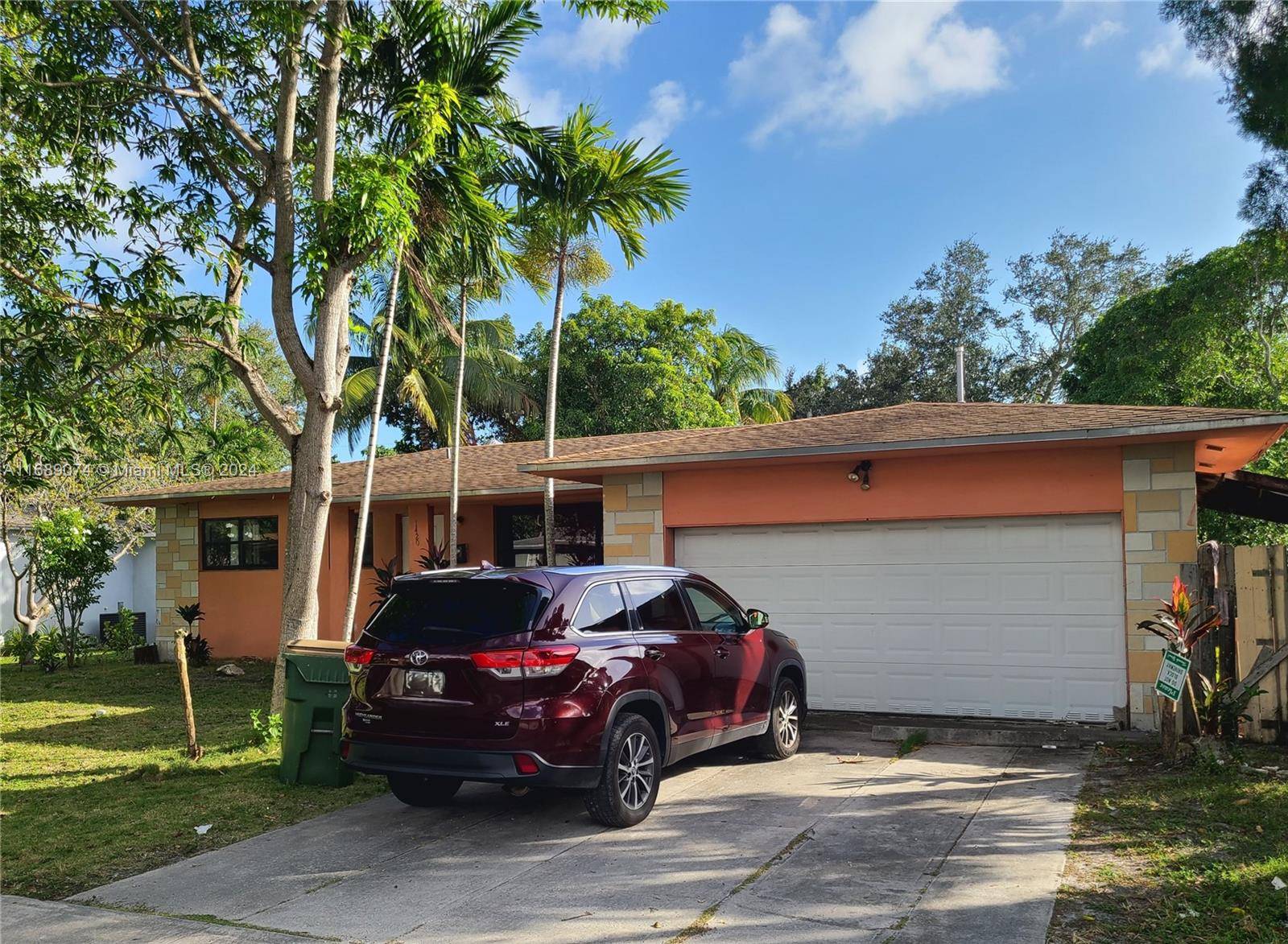 North Miami, FL 33161,1420 NE 137th St