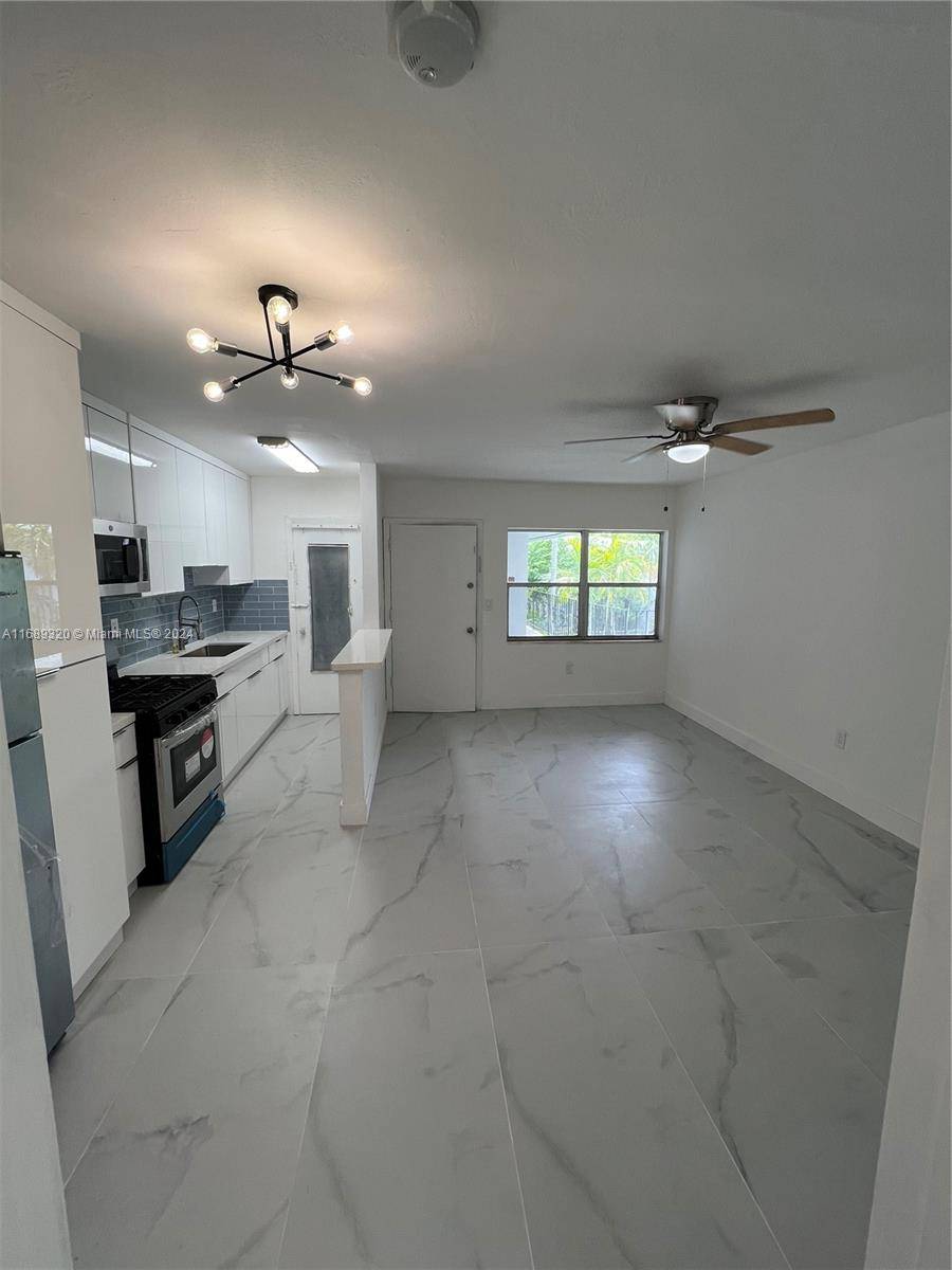 South Miami, FL 33143,7441 SW 59th Pl #22