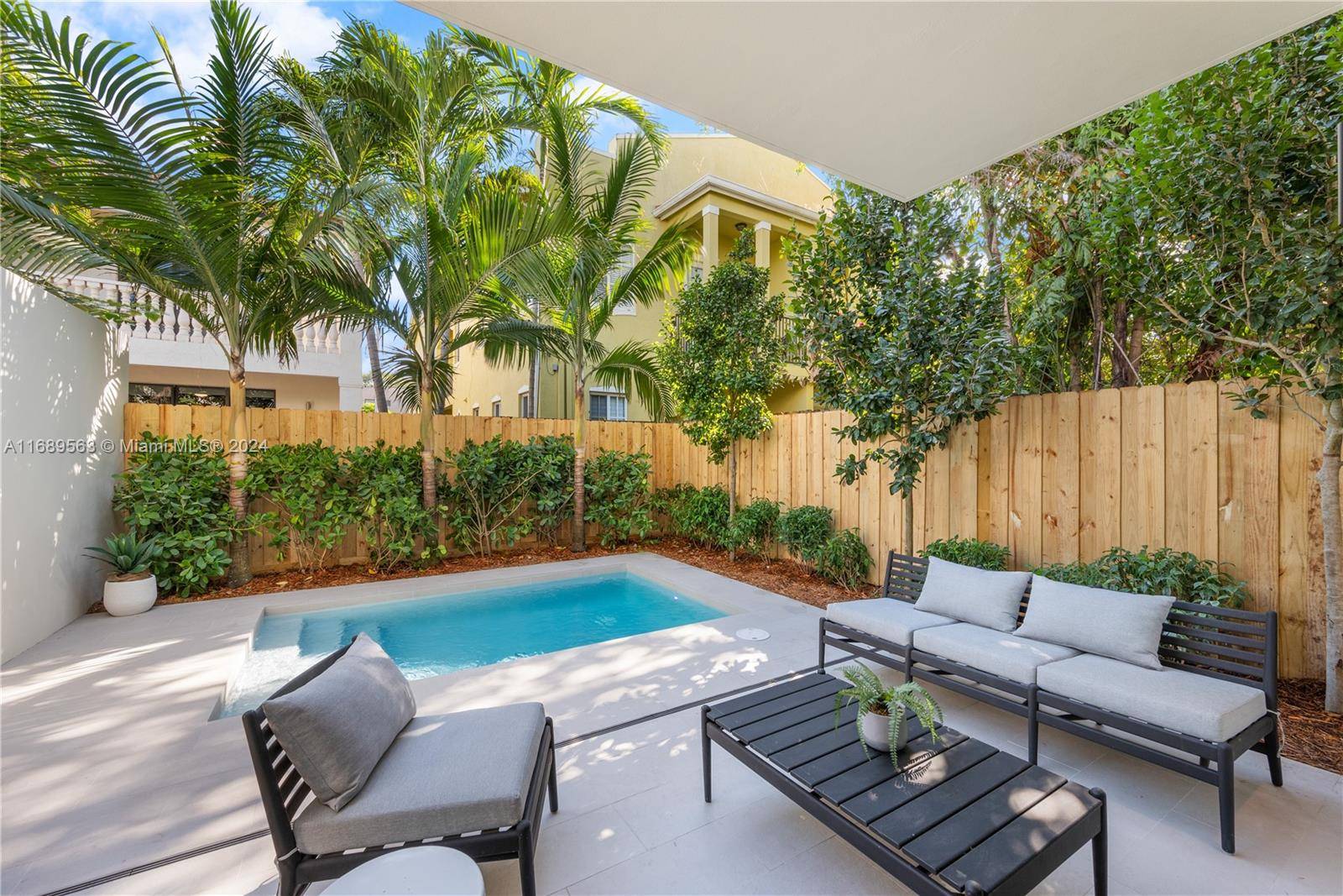 Coconut Grove, FL 33133,3071 Hibiscus Street #2