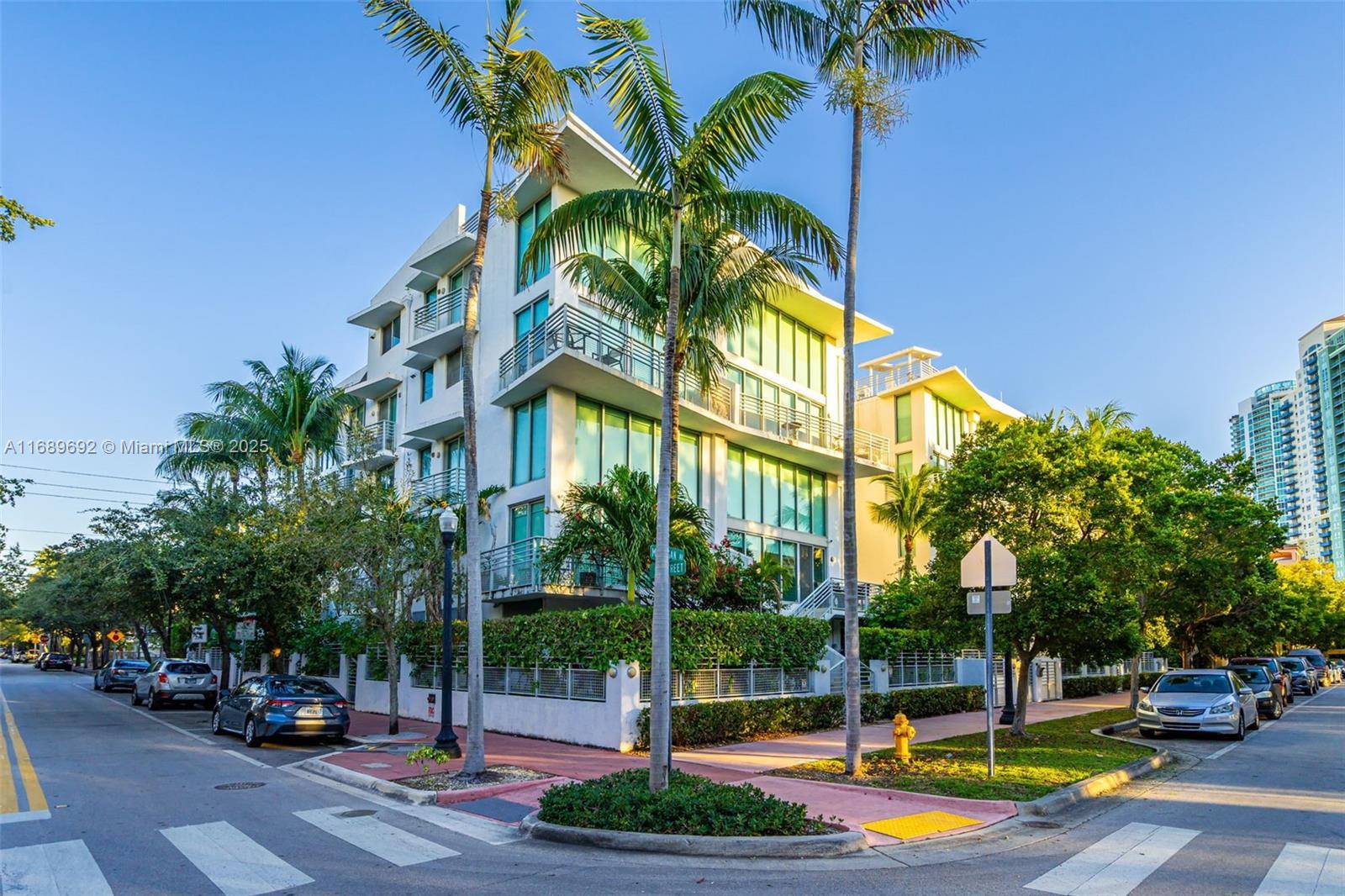 Miami Beach, FL 33139,245 Michigan Ave #LP-8