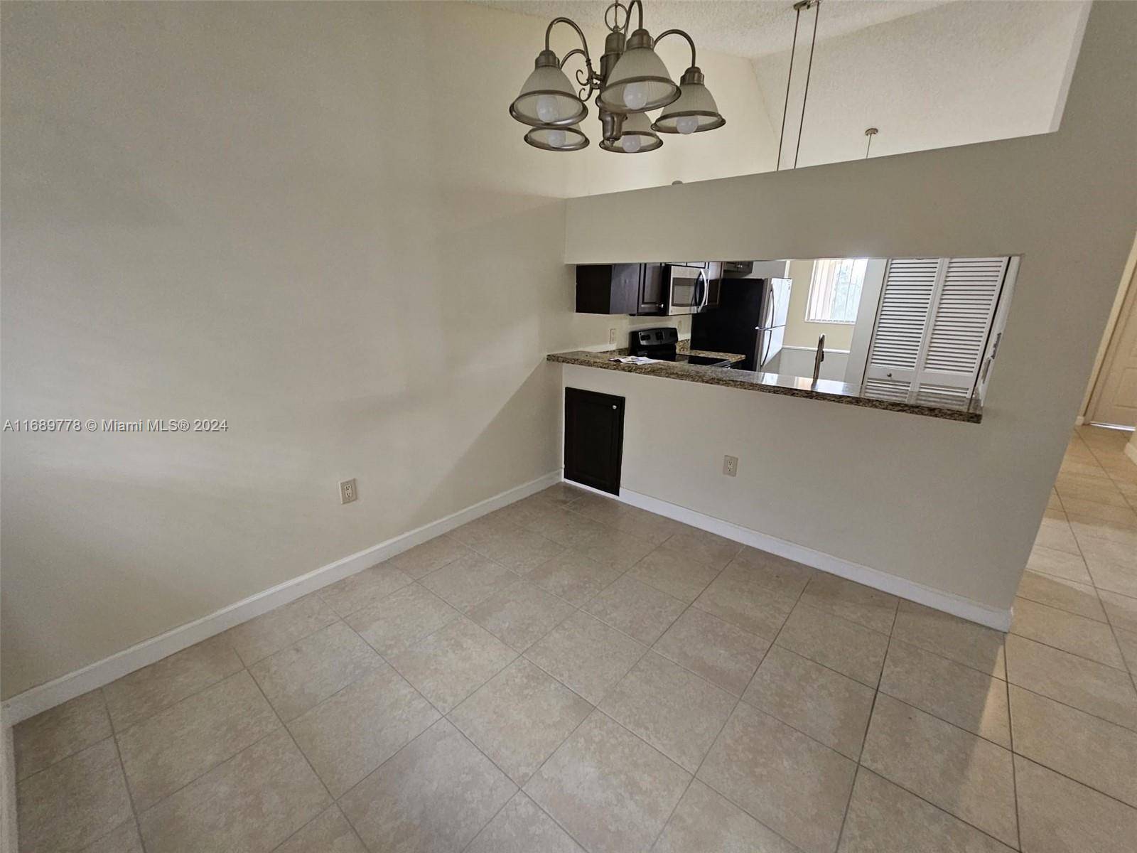 West Palm Beach, FL 33409,13304 Glenmoor Dr #13304