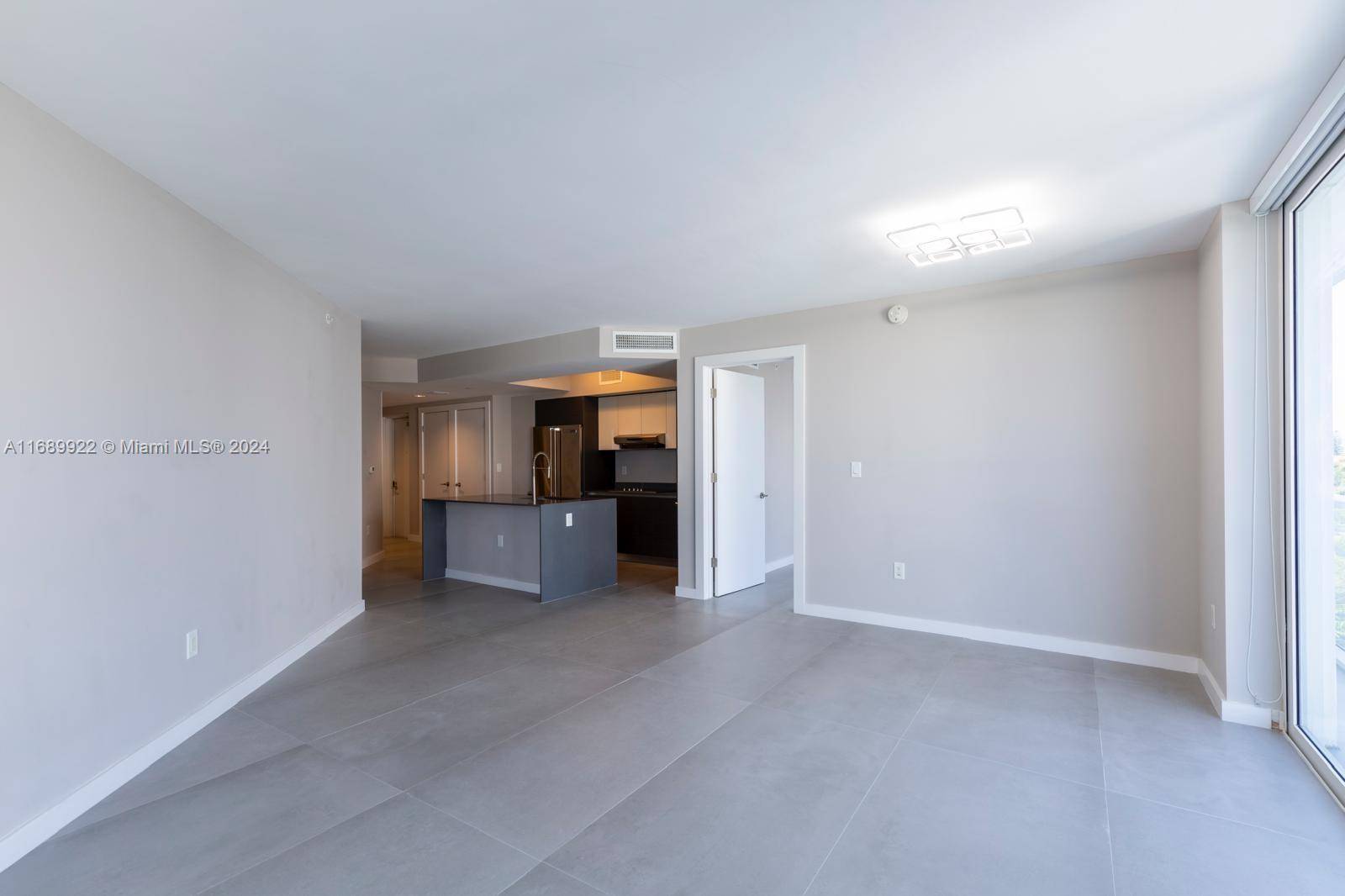 Bay Harbor Islands, FL 33154,9821 E Bay Harbor Dr #601