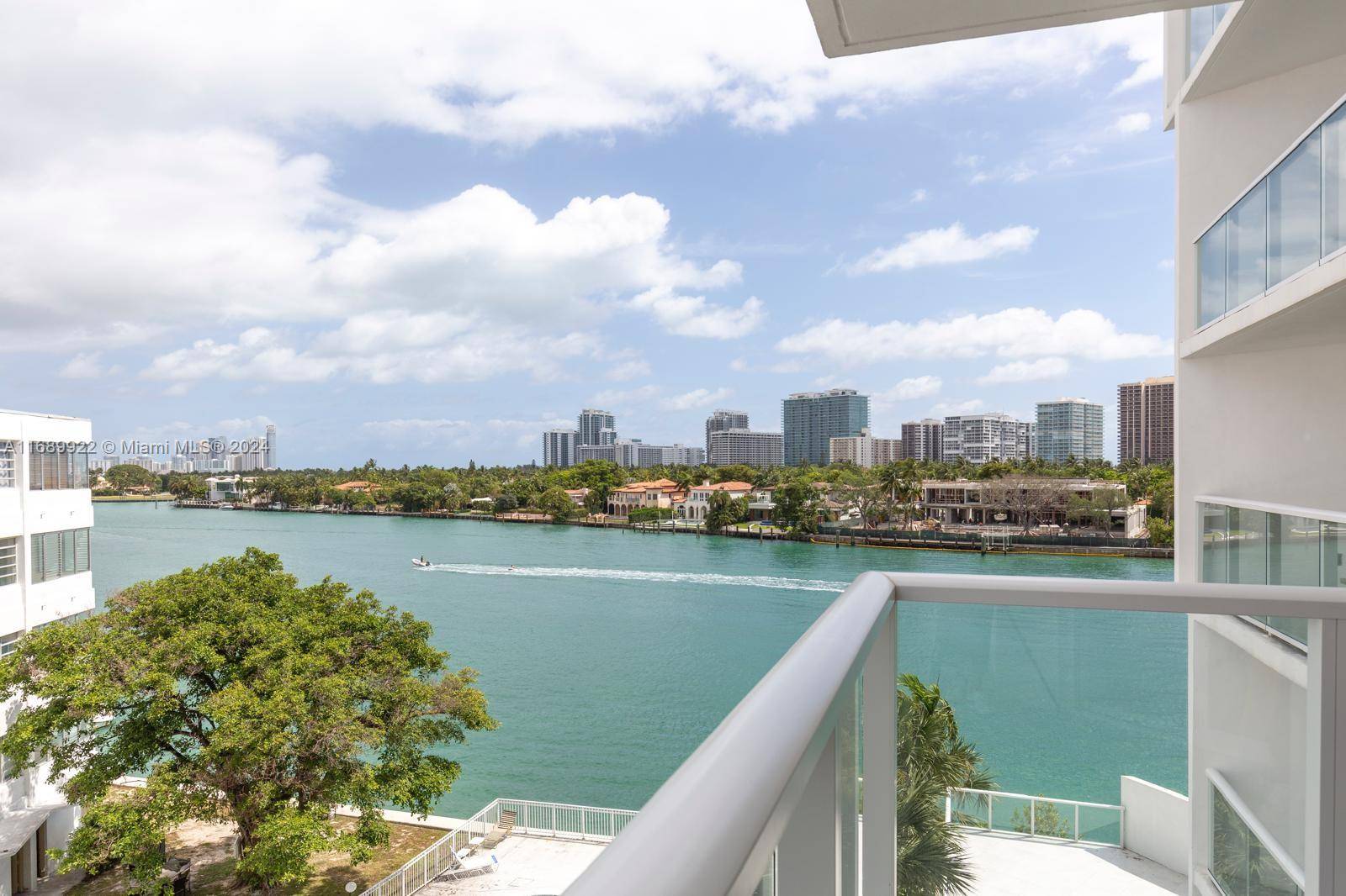 Bay Harbor Islands, FL 33154,9821 E Bay Harbor Dr #601