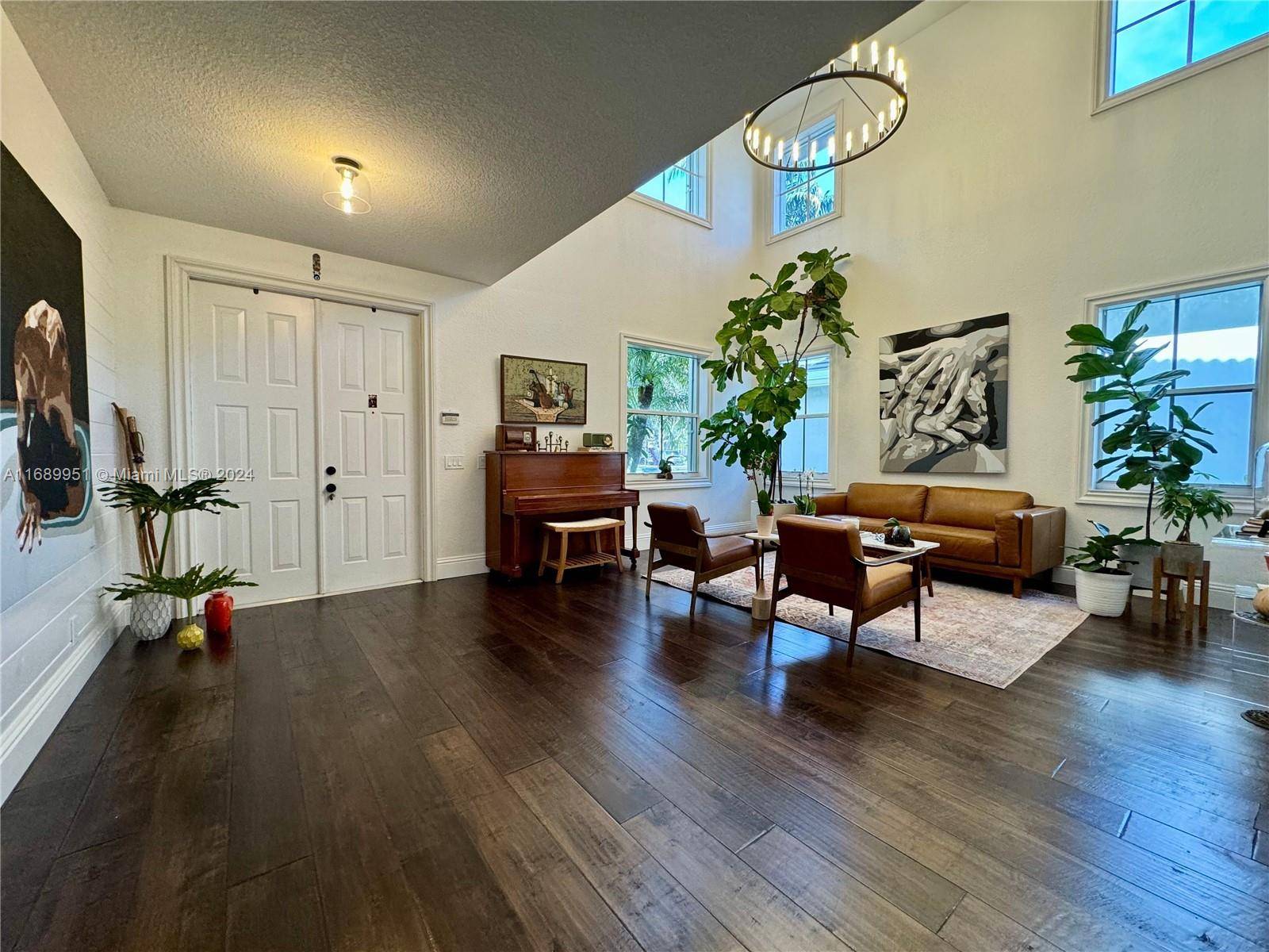 Weston, FL 33327,1307 Peregrine Way