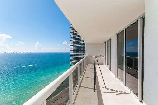 Hallandale Beach, FL 33009,1800 S Ocean Dr #3103