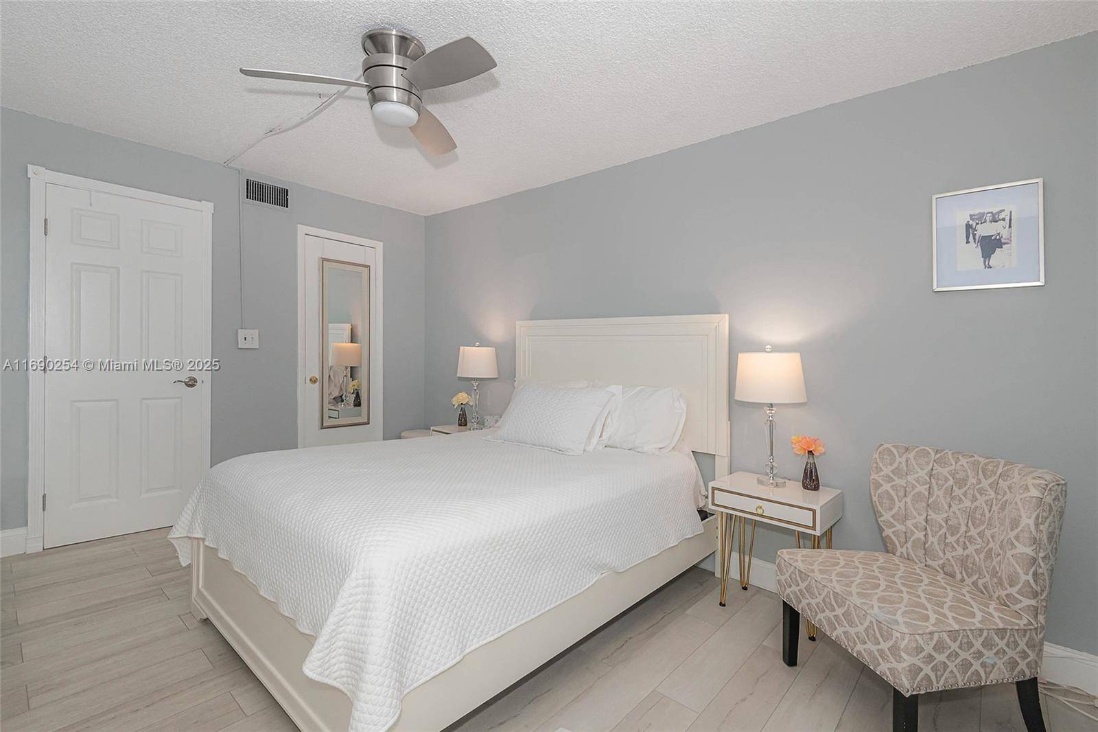 Plantation, FL 33317,6700 Cypress Rd #107