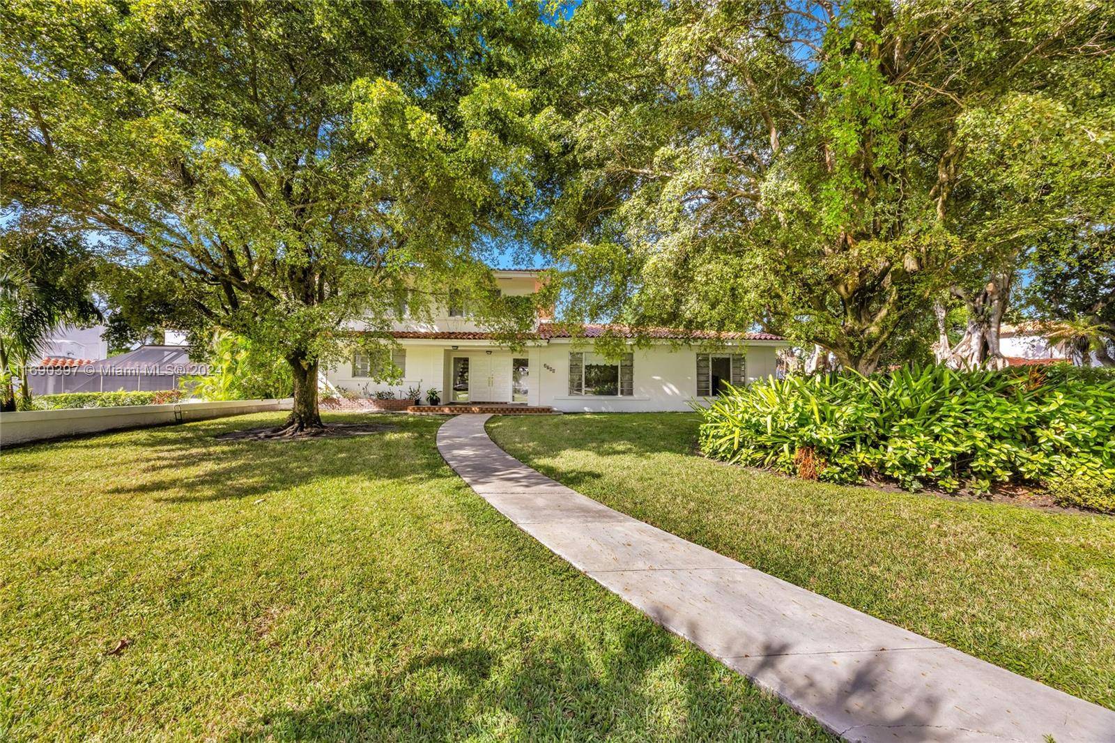 Coral Gables, FL 33134,2700 Granada Blvd