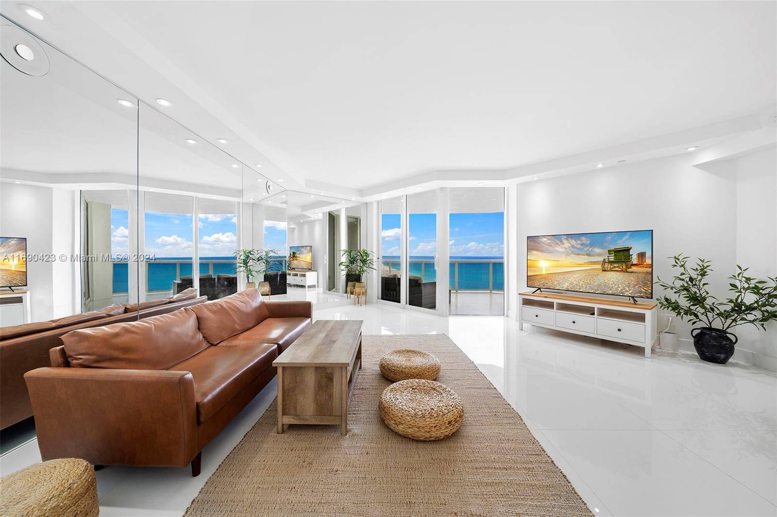 Miami Beach, FL 33140,4779 Collins Ave #3608