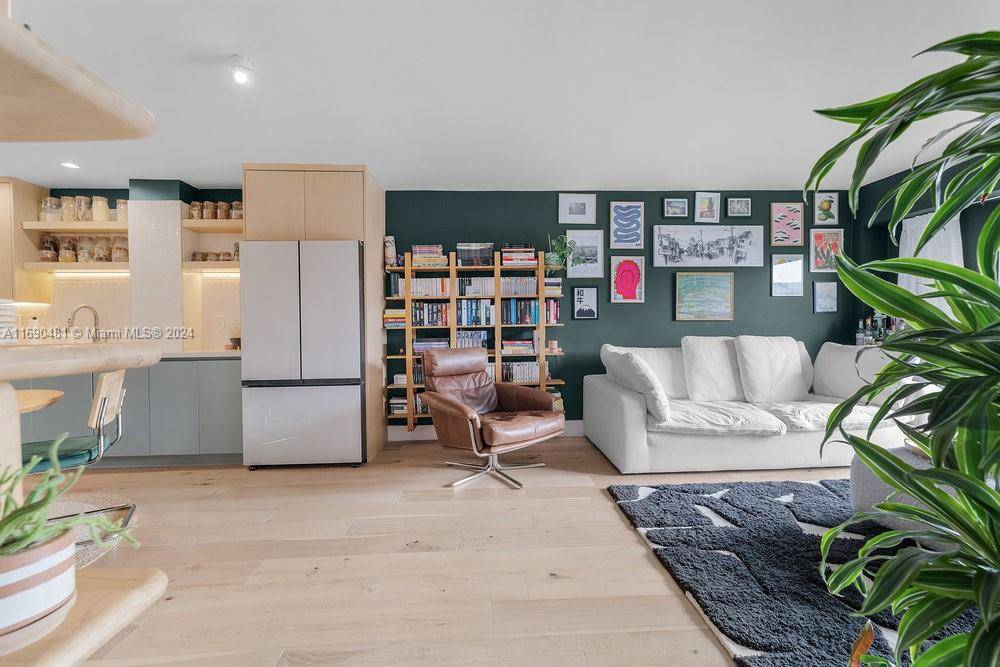 Miami Beach, FL 33139,1000 Michigan Ave #405