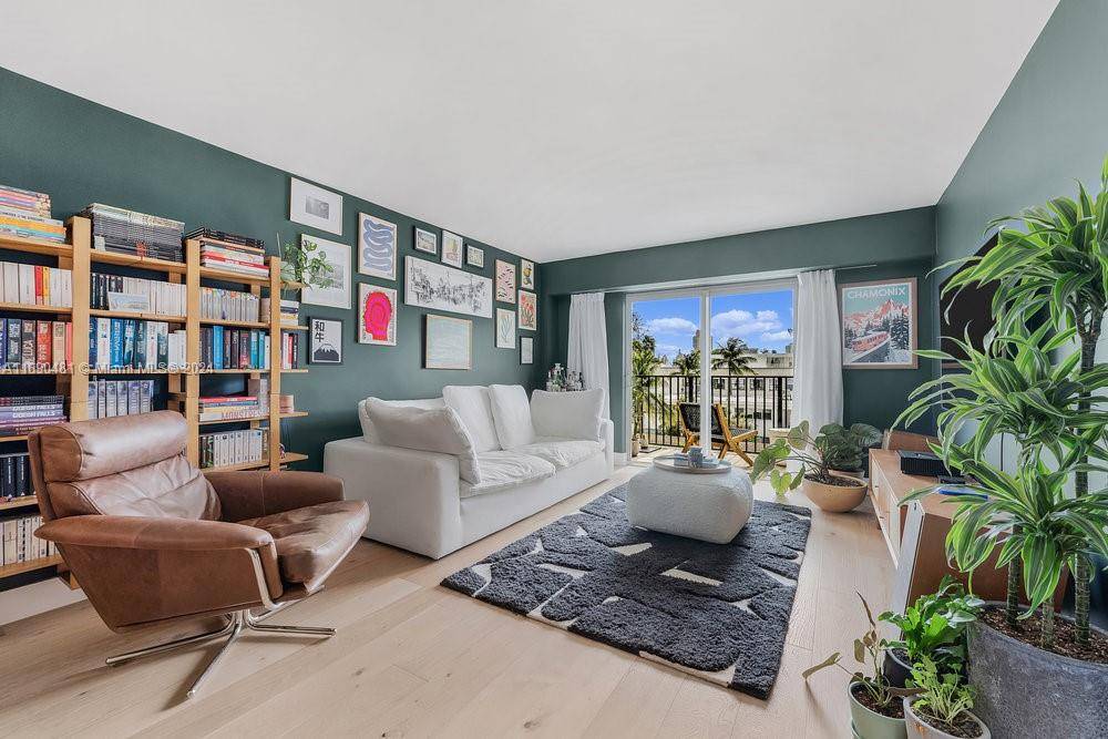 Miami Beach, FL 33139,1000 Michigan Ave #405