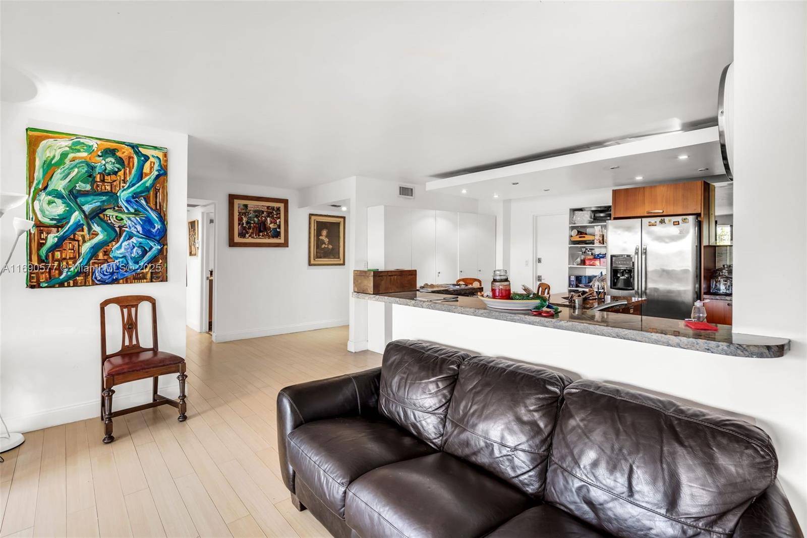Key Biscayne, FL 33149,155 Ocean Lane Dr #312
