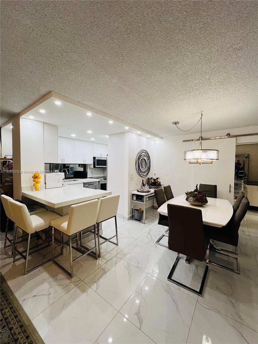 Sunny Isles Beach, FL 33160,16909 N Bay Rd #112