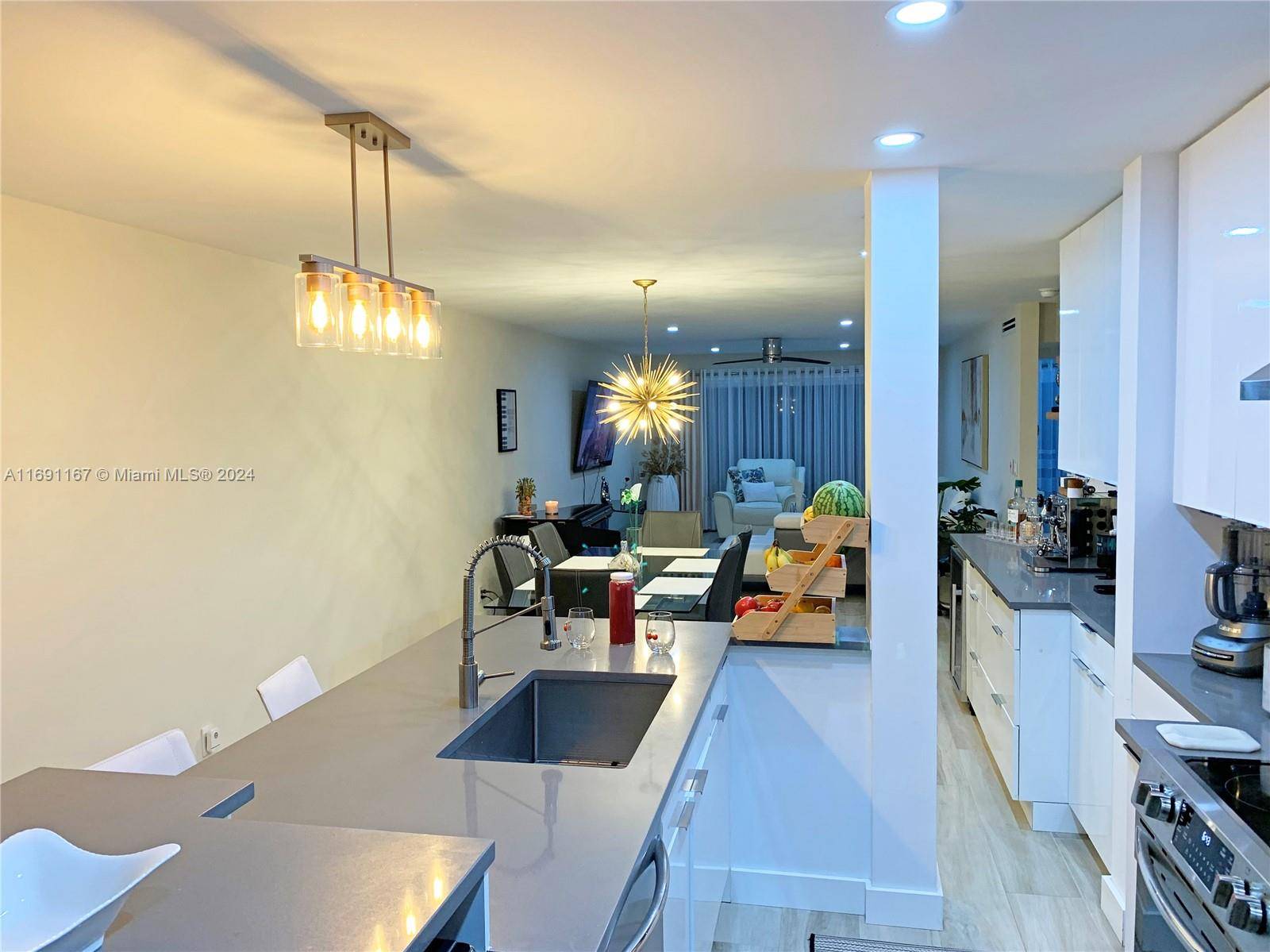 Coconut Creek, FL 33066,4701 Martinique Dr #M2