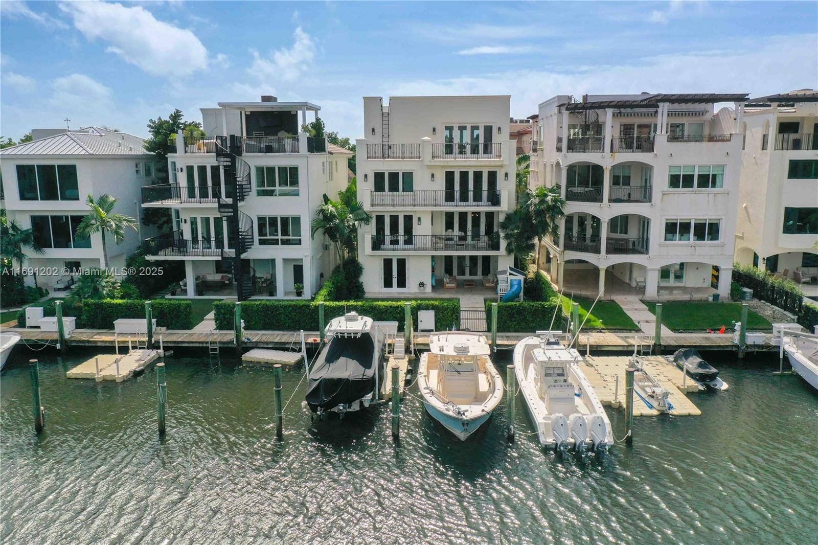 Palmetto Bay, FL 33157,5848 Paradise Point Dr