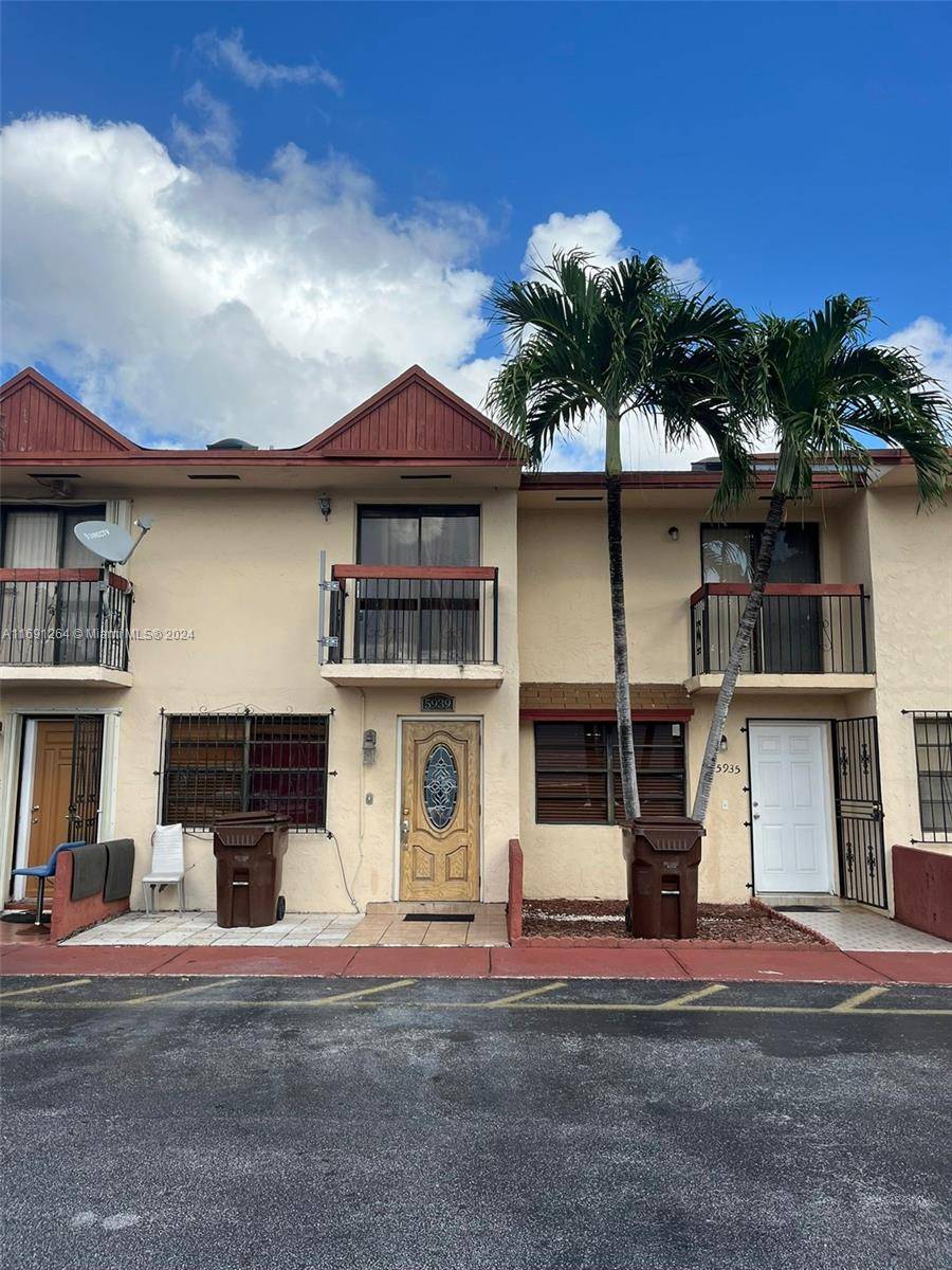 Hialeah, FL 33012,5939 W 16th Ln