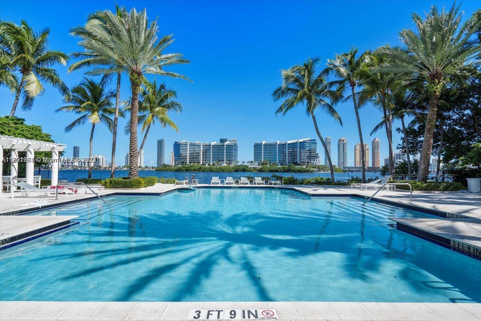 Aventura, FL 33160,3175 NE 184th St #3103