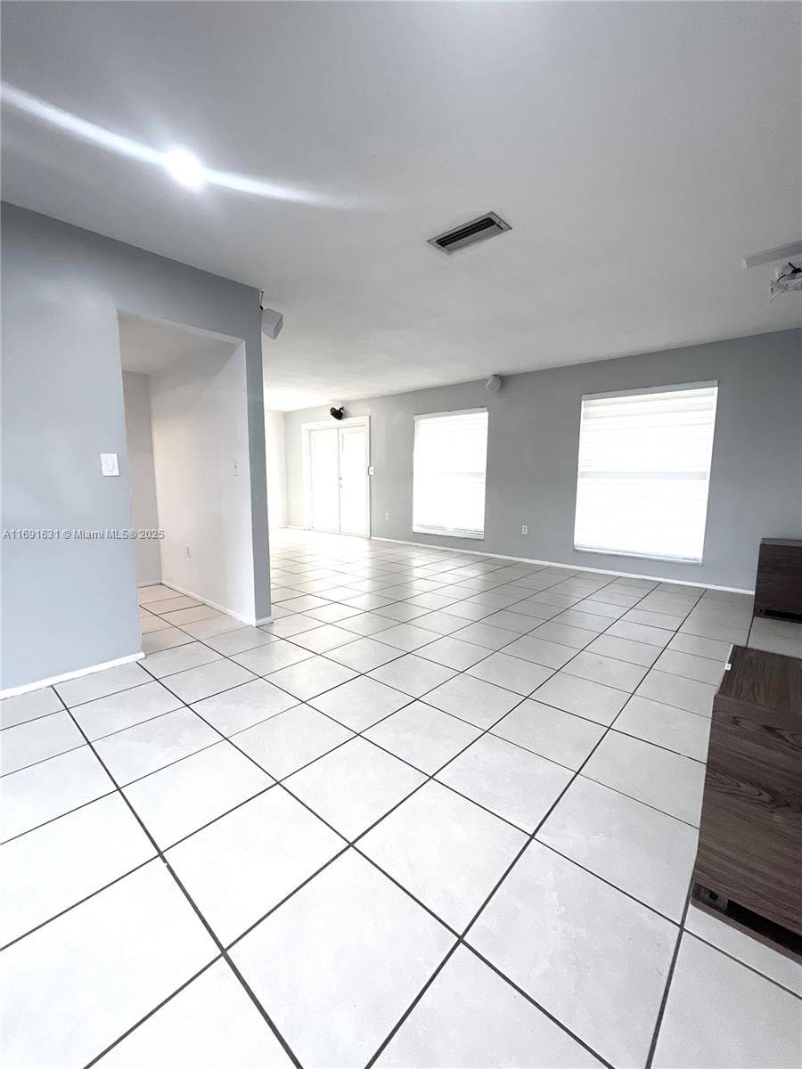 Sunrise, FL 33322,9565 NW 19th Pl