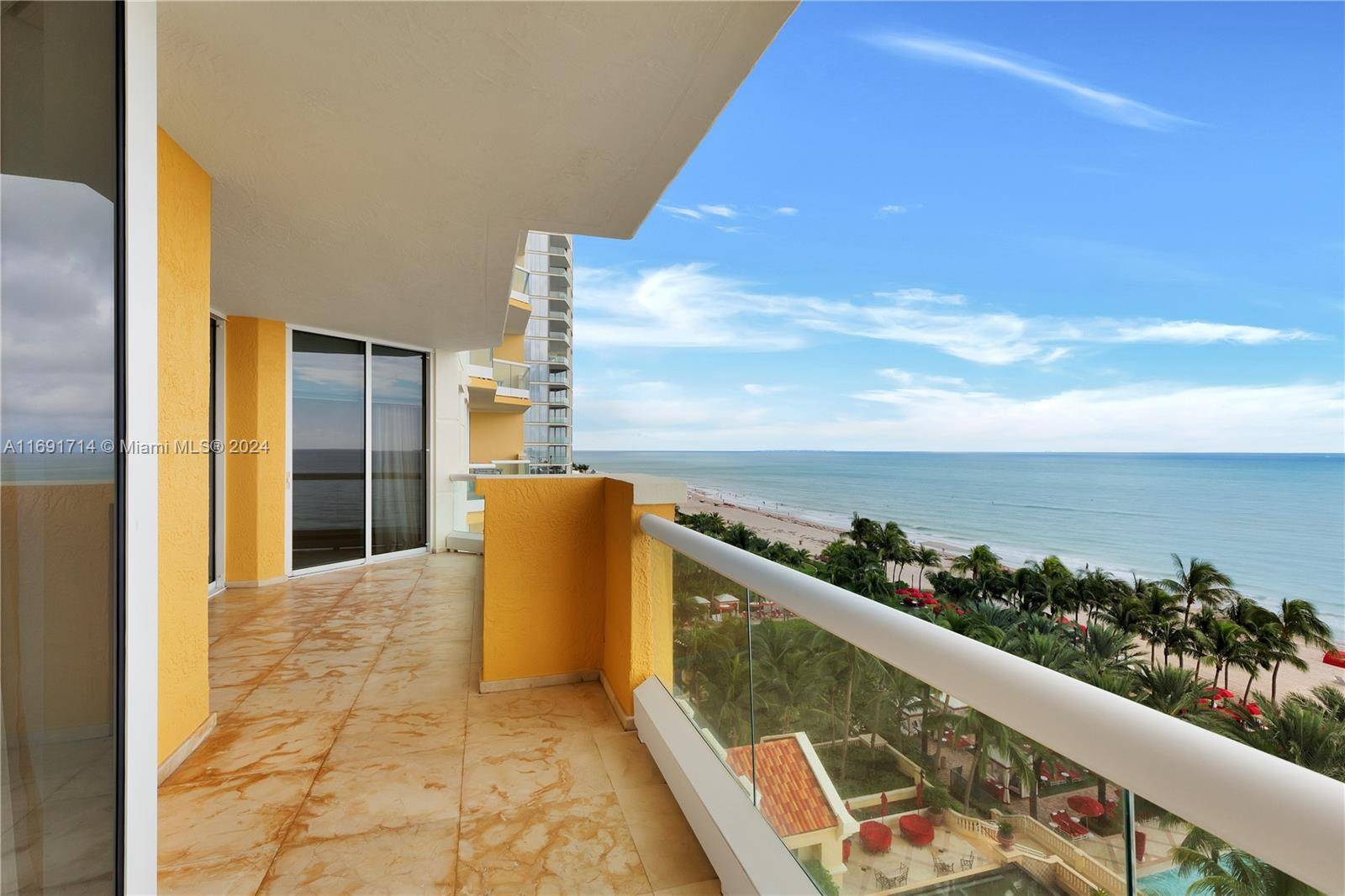 Sunny Isles Beach, FL 33160,17875 Collins Ave #905