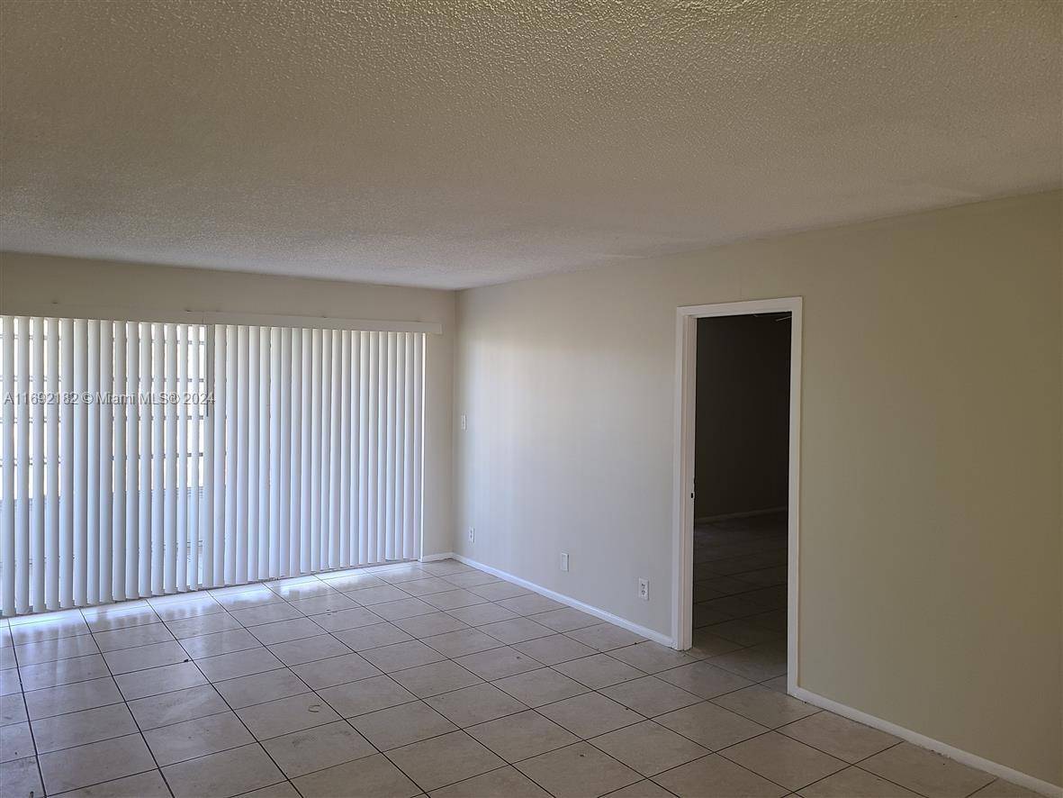 Tamarac, FL 33321,8411 Lagos De Campo Blvd #303U