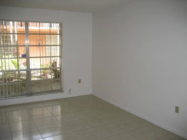 Miami, FL 33176,10832 N Kendall Dr #U-5