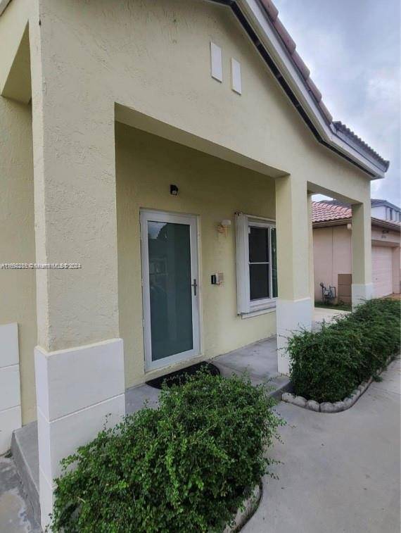 Miami, FL 33193,15766 SW 74th St