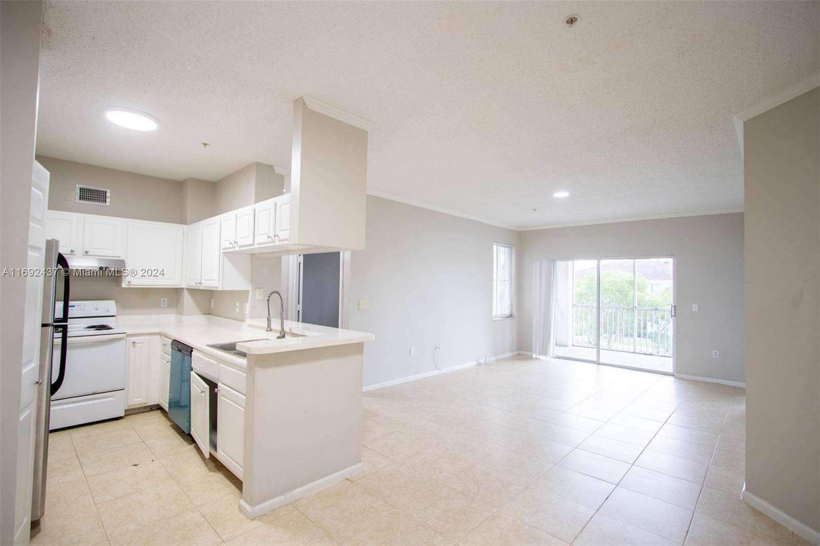 Coral Springs, FL 33071,11693 W Atlantic Blvd #832