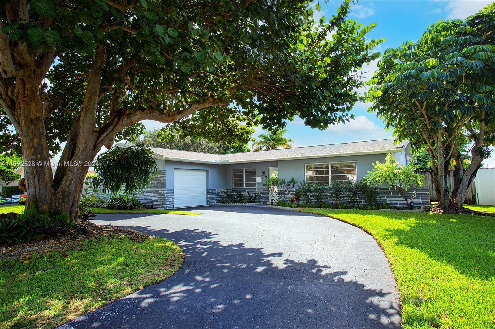 Hollywood, FL 33021,4316 Jackson St