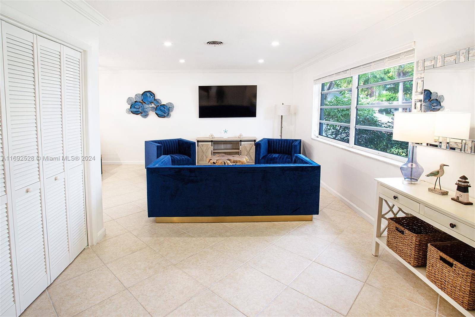 Hollywood, FL 33021,4316 Jackson St
