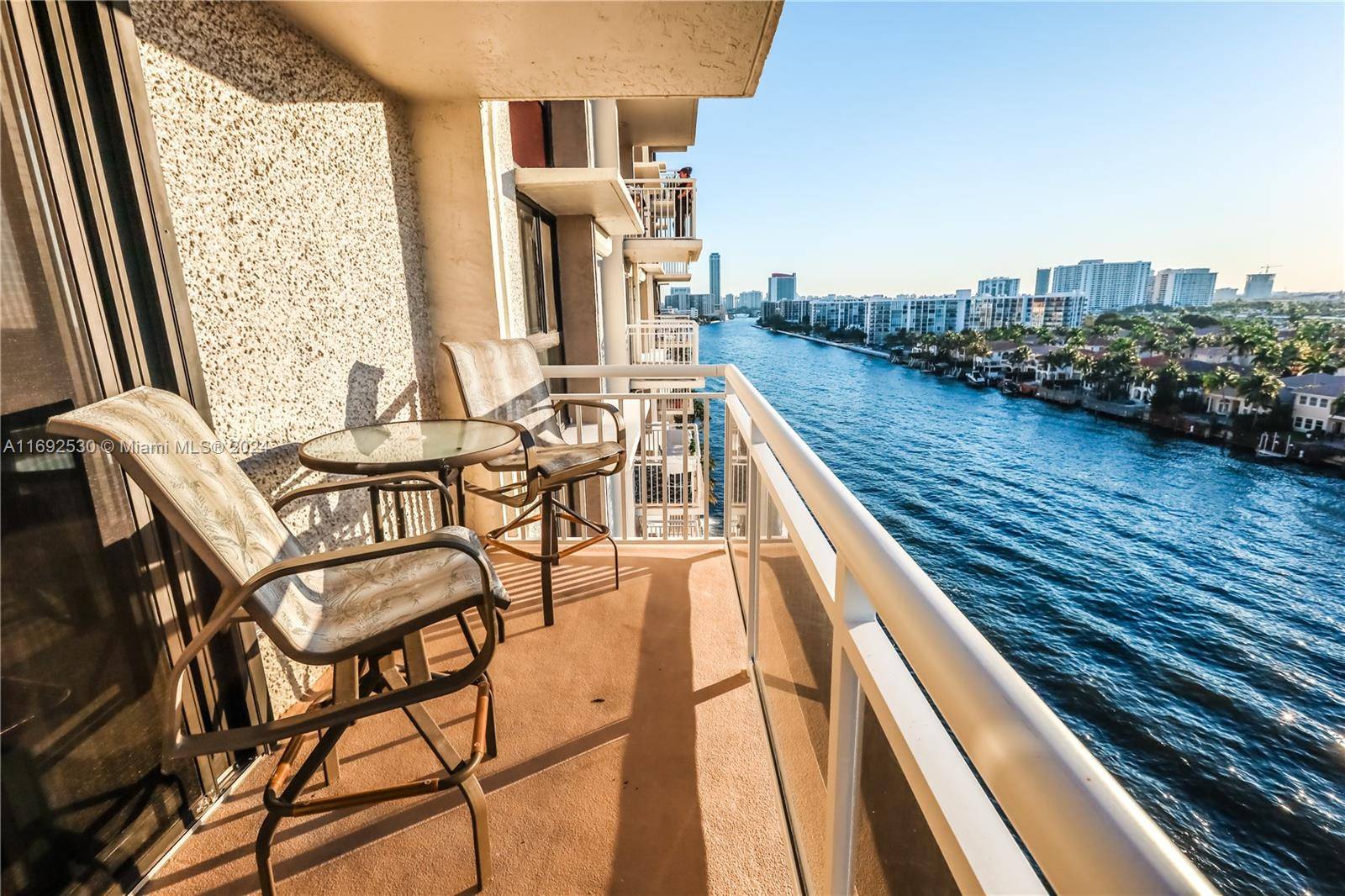 Hollywood, FL 33019,1600 S Ocean Dr #10C