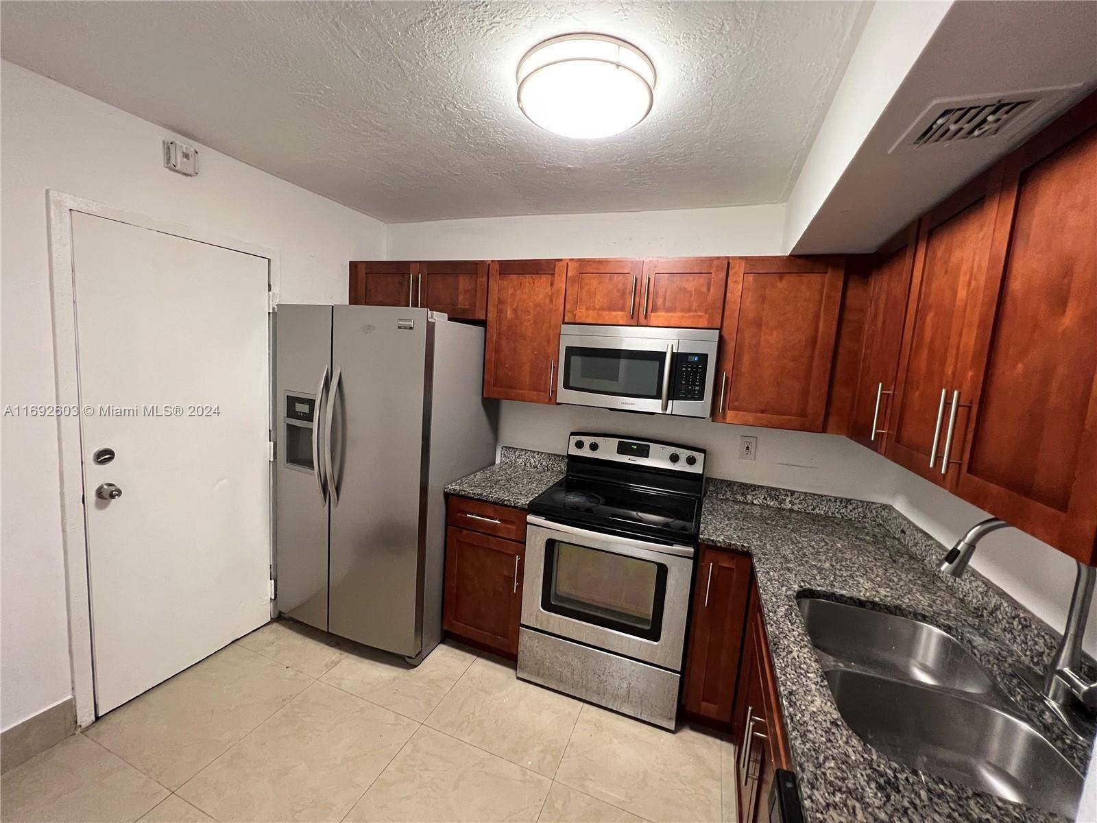 Lauderdale Lakes, FL 33311,3600 NW 21st St #114